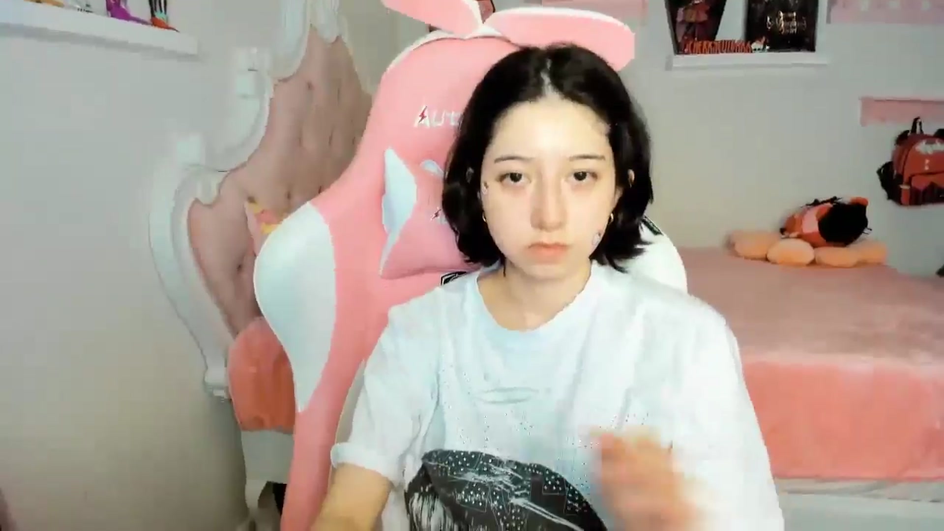 Gallery image thumbnail from Cherrycute666's myfreecams stream on, 12/04/2025, 05:56 image 8 of 20