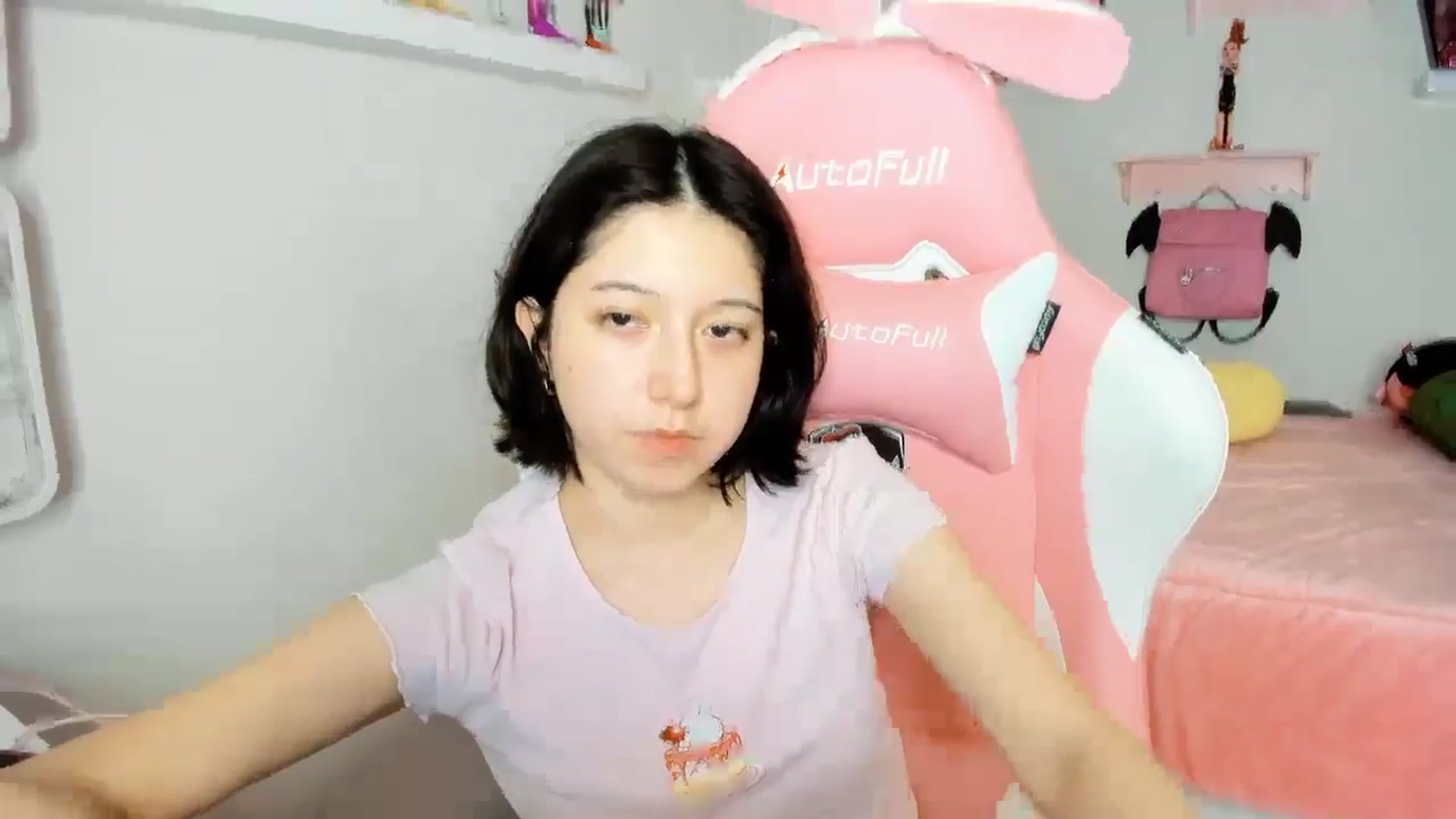 Gallery image thumbnail from Cherrycute666's myfreecams stream on, 12/06/2025, 07:49 image 11 of 20