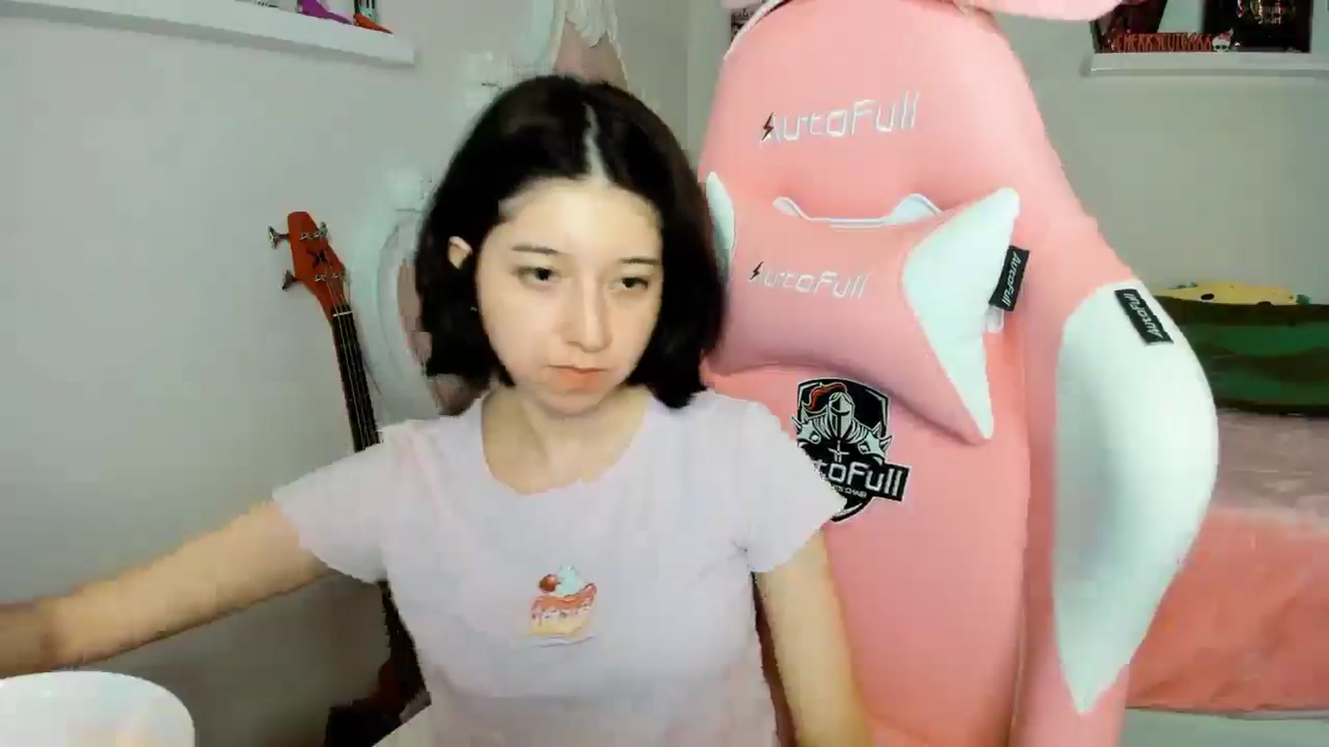Gallery image thumbnail from Cherrycute666's myfreecams stream on, 12/06/2025, 09:44 image 14 of 20
