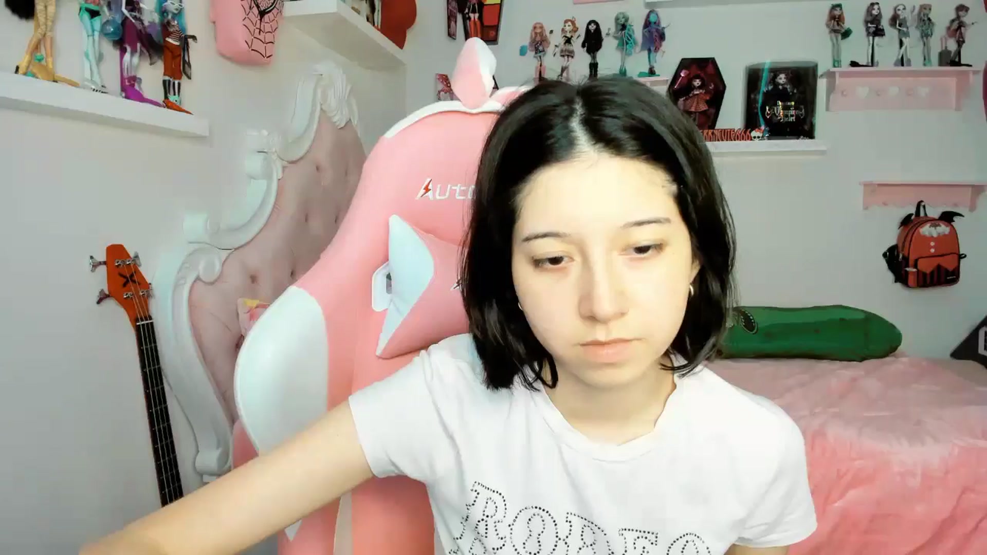 Gallery image thumbnail from Cherrycute666's myfreecams stream on, 12/07/2025, 23:40 image 4 of 20