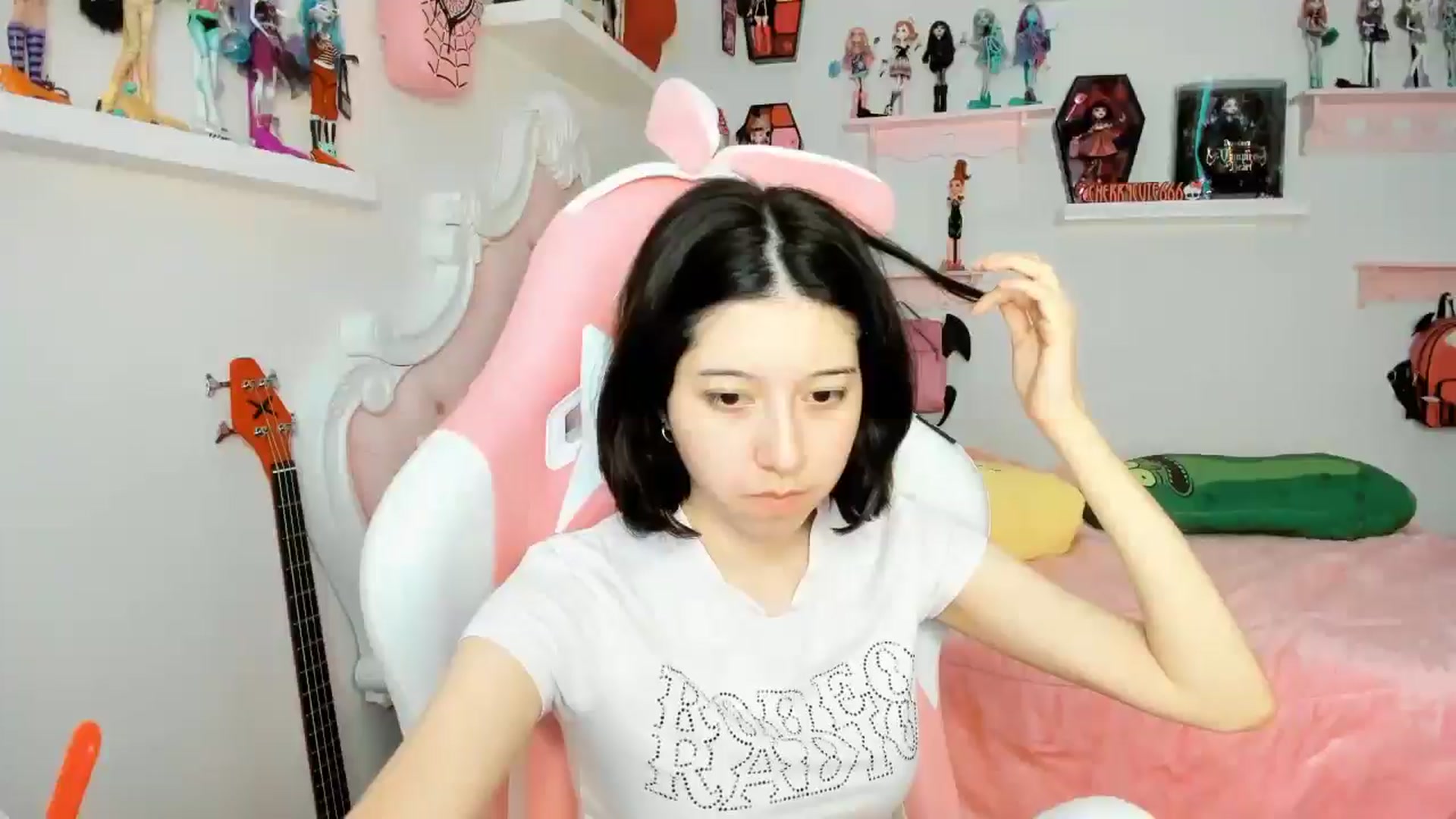 Gallery image thumbnail from Cherrycute666's myfreecams stream on, 12/07/2025, 23:40 image 1 of 20