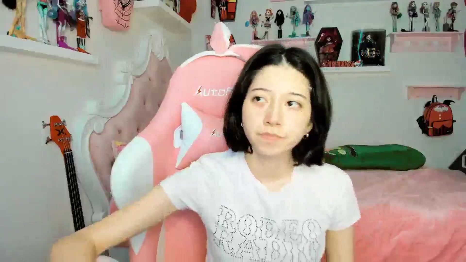 Gallery image thumbnail from Cherrycute666's myfreecams stream on, 12/07/2025, 23:40 image 2 of 20