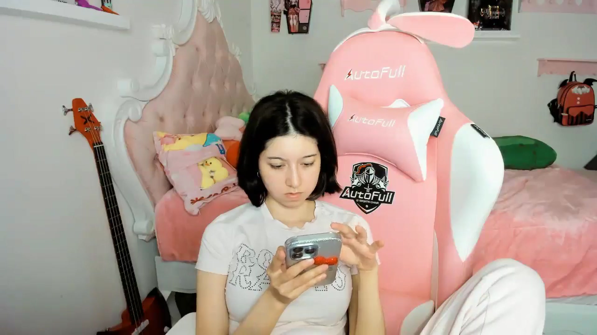 Gallery image thumbnail from Cherrycute666's myfreecams stream on, 12/08/2025, 24:36 image 20 of 20
