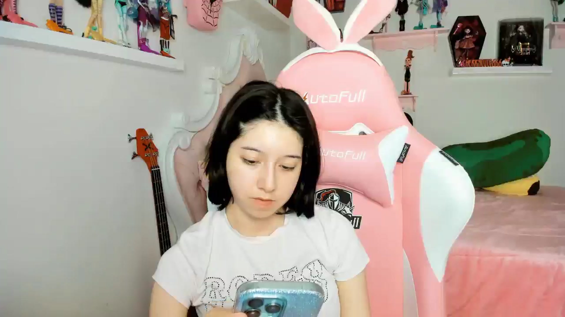 Gallery image thumbnail from Cherrycute666's myfreecams stream on, 12/08/2025, 07:13 image 17 of 20