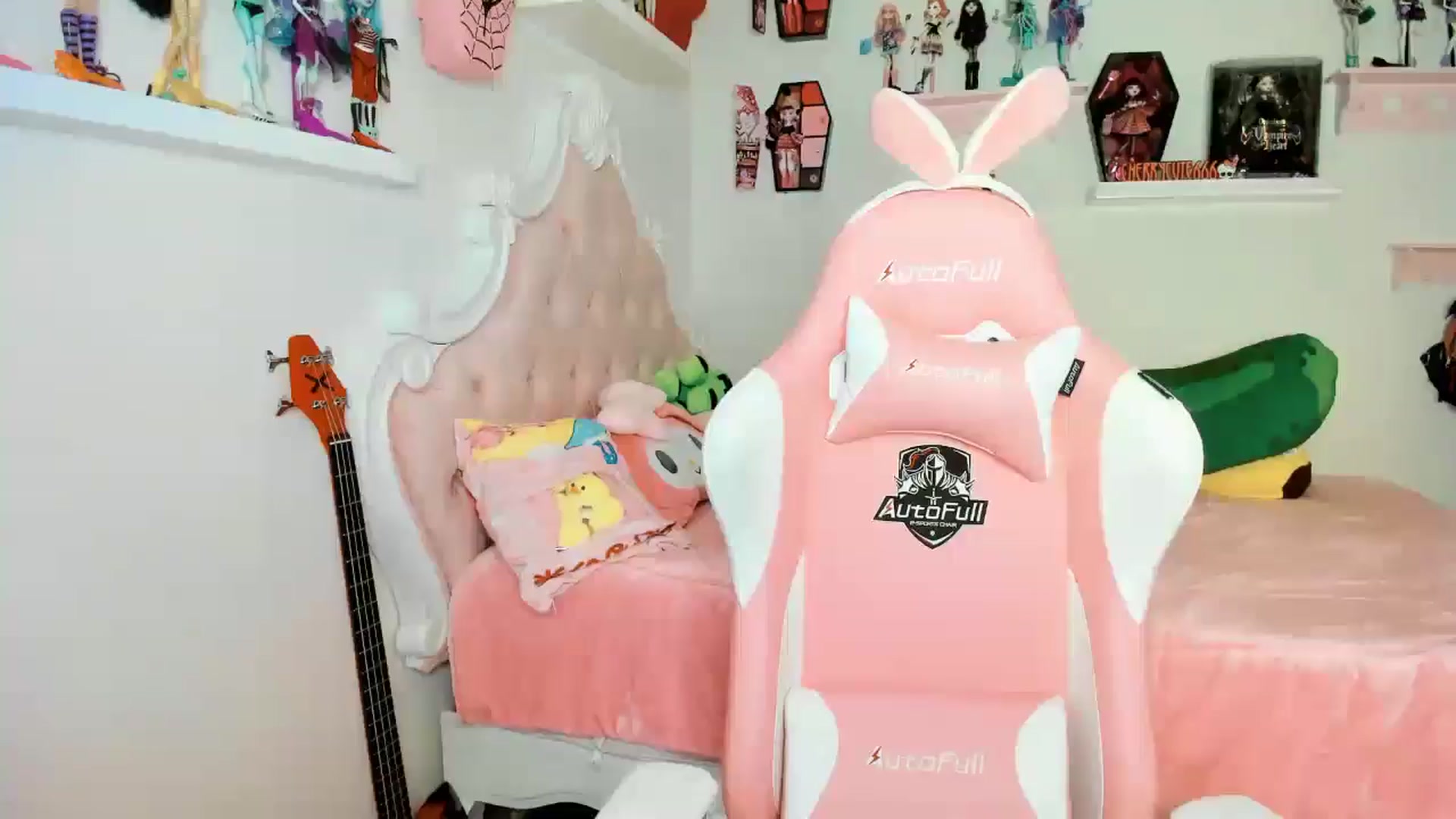 Gallery image thumbnail from Cherrycute666's myfreecams stream on, 12/08/2025, 07:13 image 19 of 20