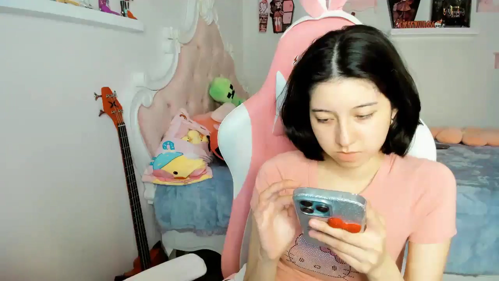 Gallery image thumbnail from Cherrycute666's myfreecams stream on, 12/14/2025, 03:38 image 18 of 20