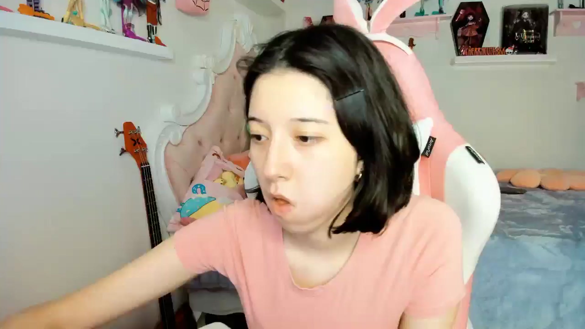 Gallery image thumbnail from Cherrycute666's myfreecams stream on, 12/14/2025, 03:38 image 4 of 20