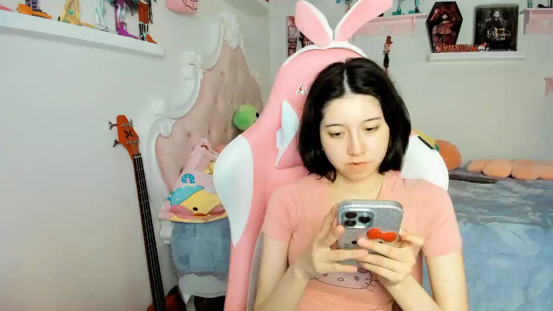 Gallery image thumbnail from Cherrycute666's myfreecams stream on, 12/14/2025, 03:38 image 1 of 20