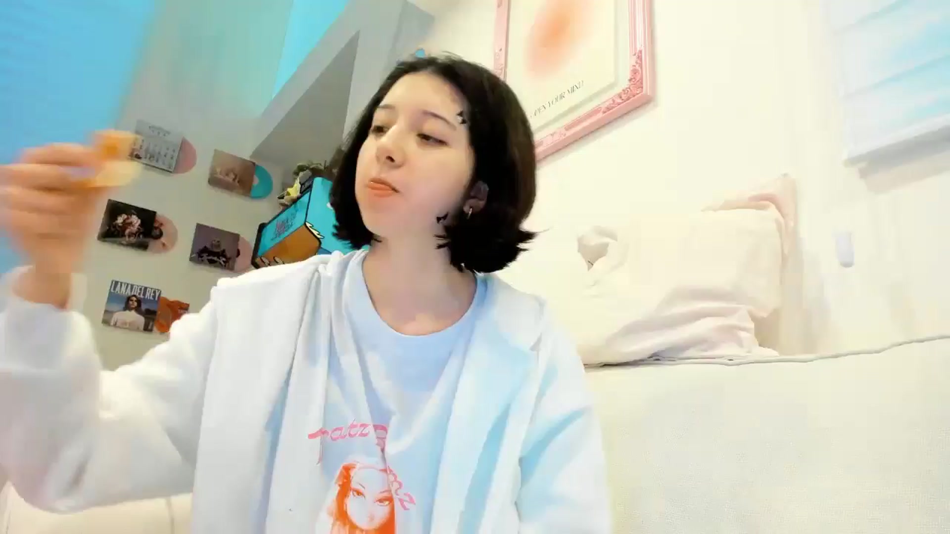 Gallery image thumbnail from Cherrycute666's myfreecams stream on, 12/15/2025, 24:22 image 1 of 20