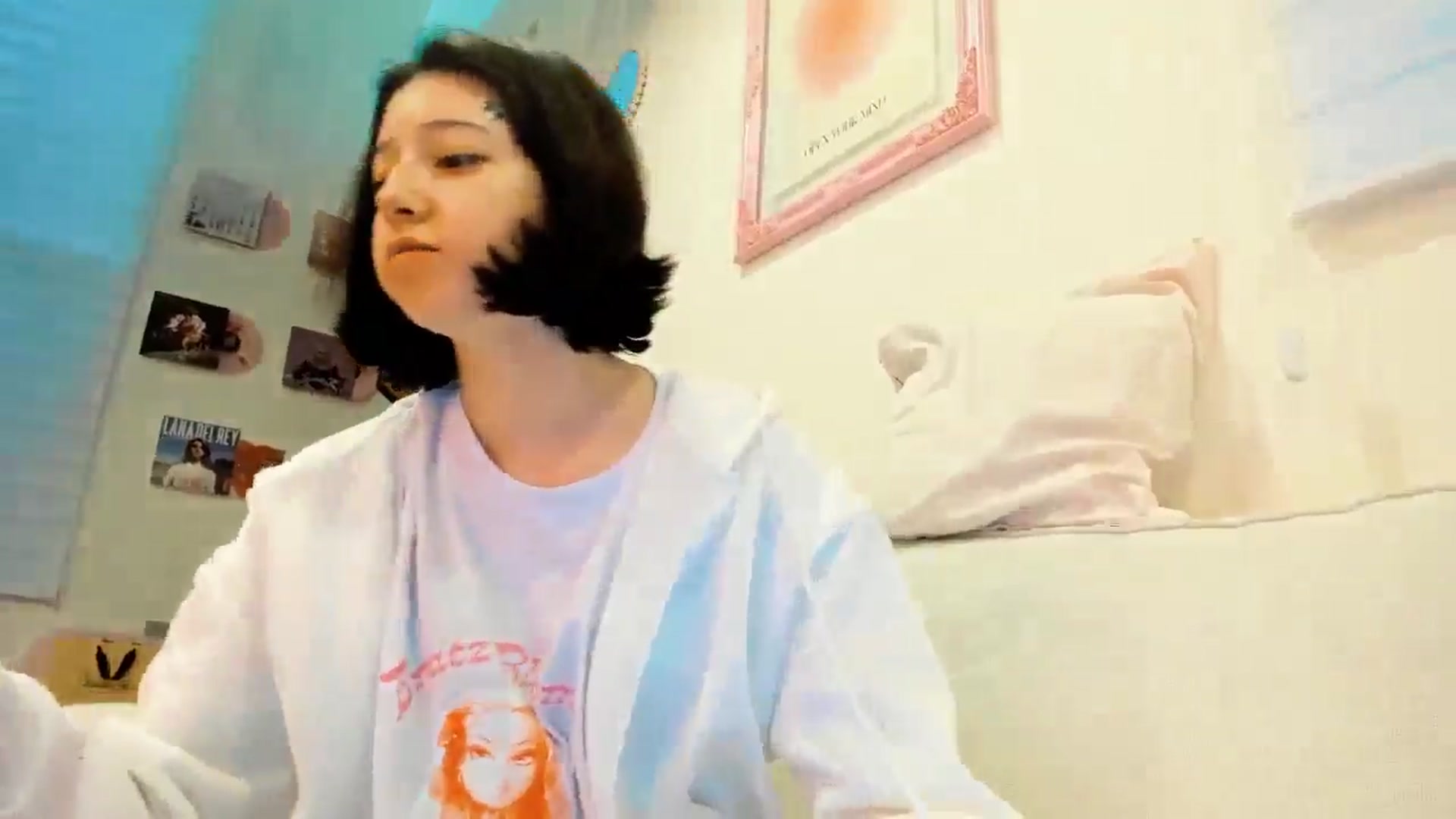 Gallery image thumbnail from Cherrycute666's myfreecams stream on, 12/15/2025, 24:22 image 2 of 20