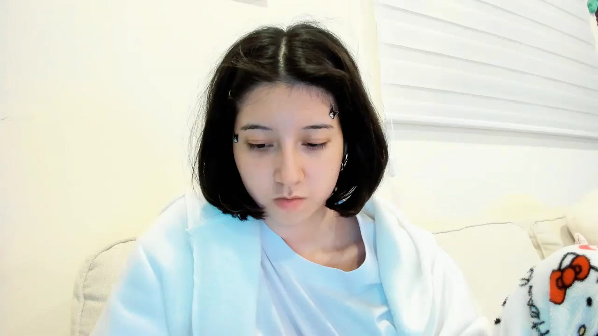 Gallery image thumbnail from Cherrycute666's myfreecams stream on, 12/15/2025, 06:08 image 5 of 20