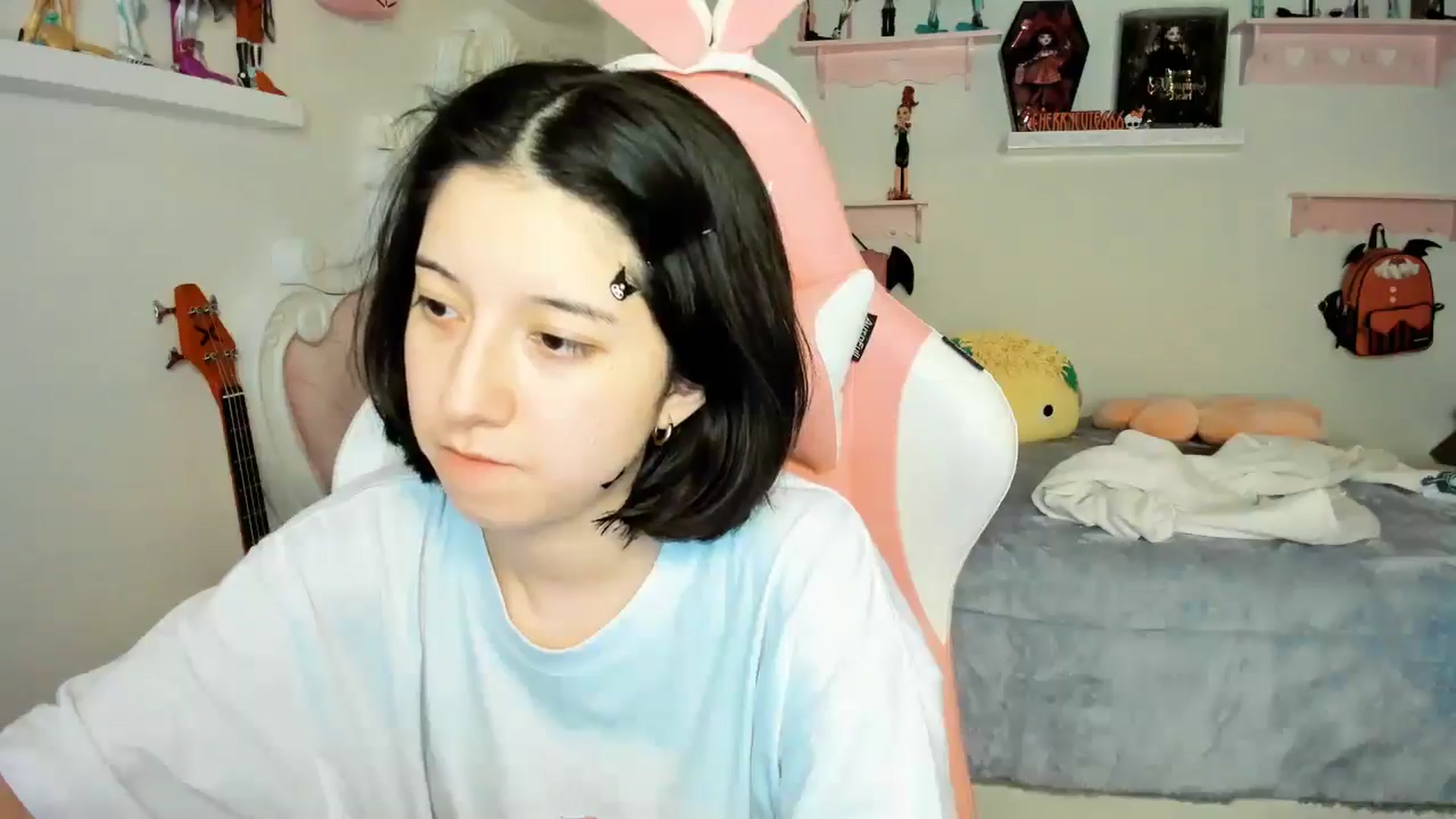 Gallery image thumbnail from Cherrycute666's myfreecams stream on, 12/15/2025, 06:08 image 13 of 20