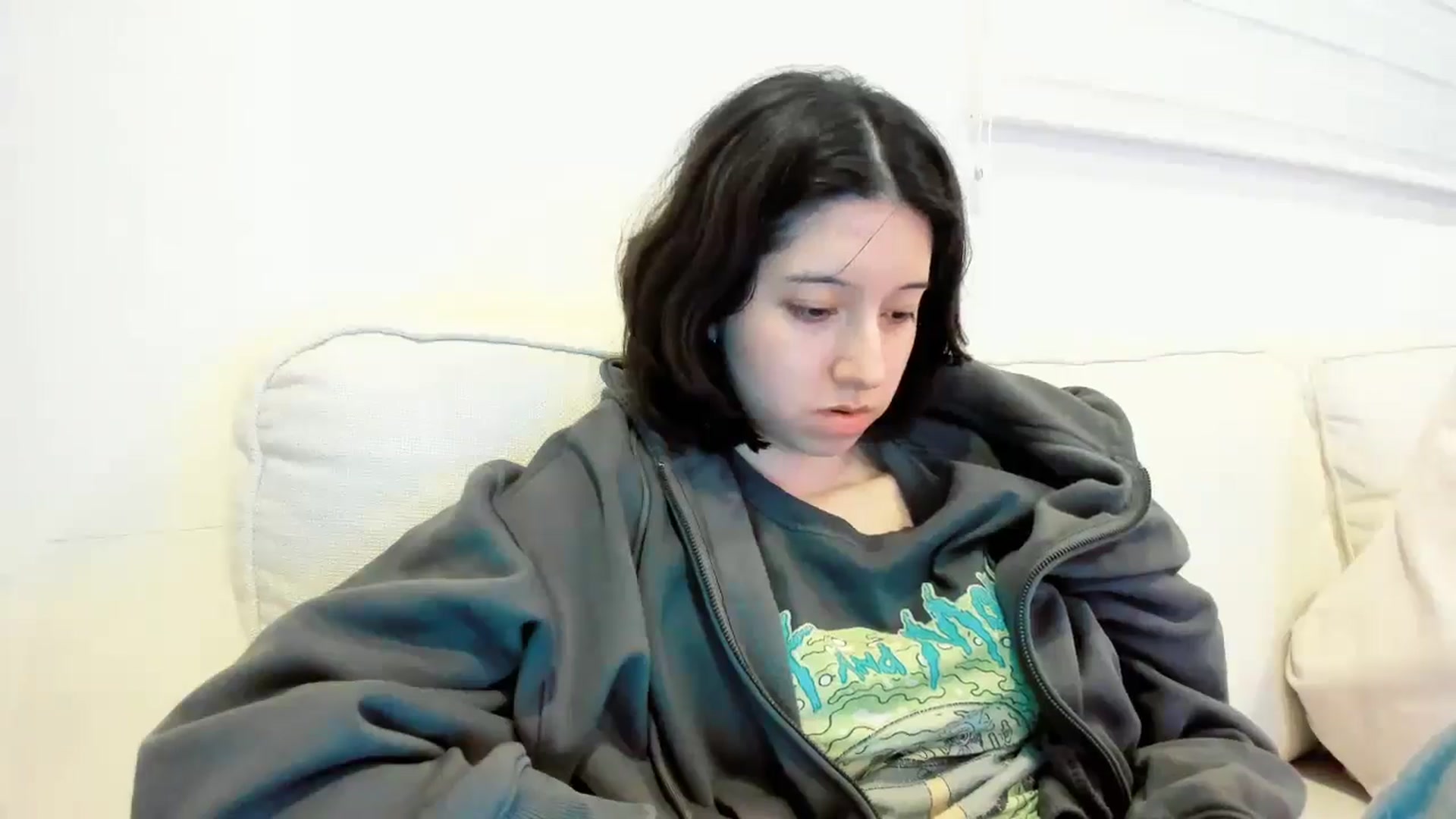Gallery image thumbnail from Cherrycute666's myfreecams stream on, 12/19/2025, 02:25 image 15 of 20