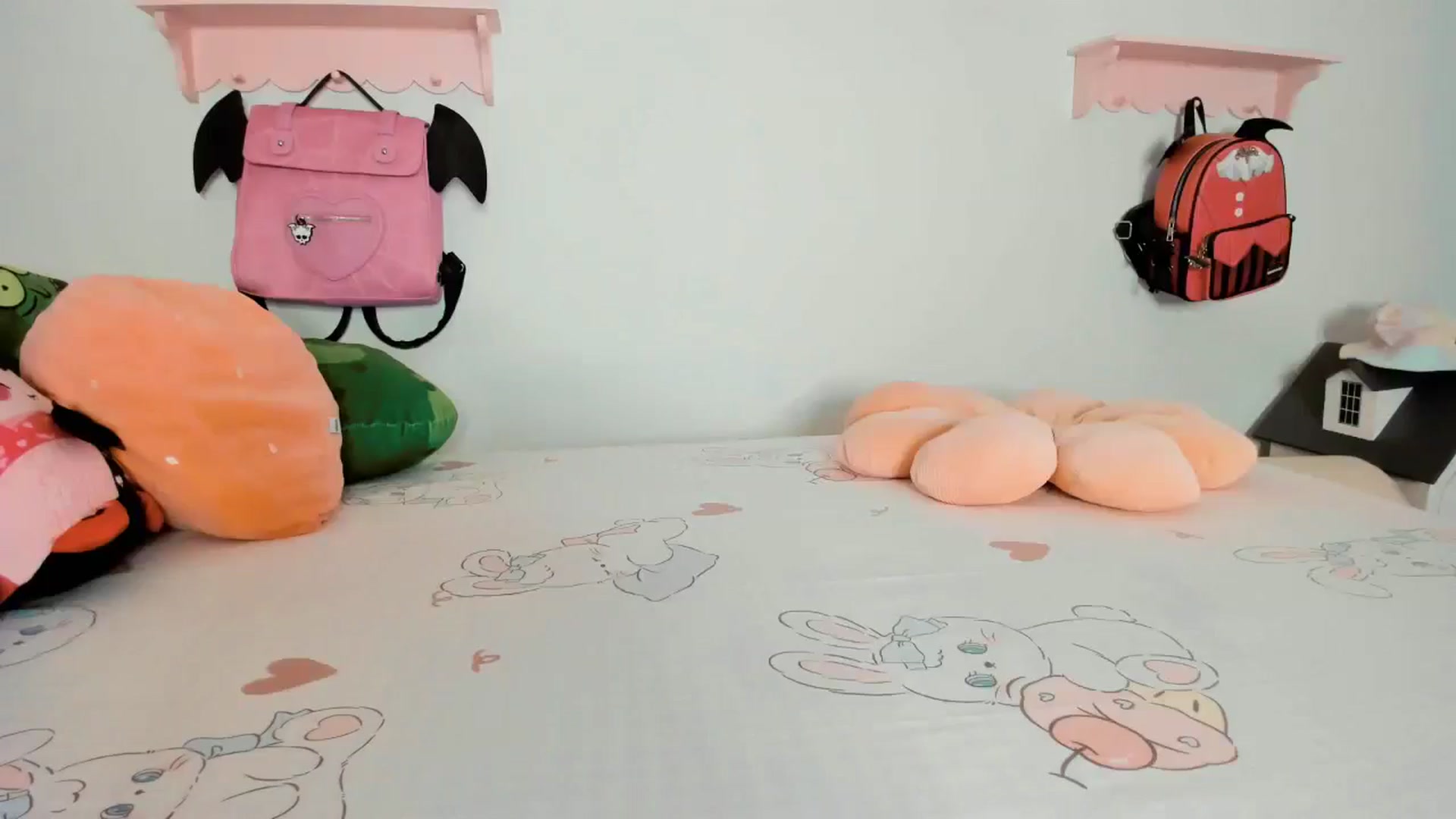 Gallery image thumbnail from Cherrycute666's myfreecams stream on, 12/19/2025, 04:56 image 18 of 20