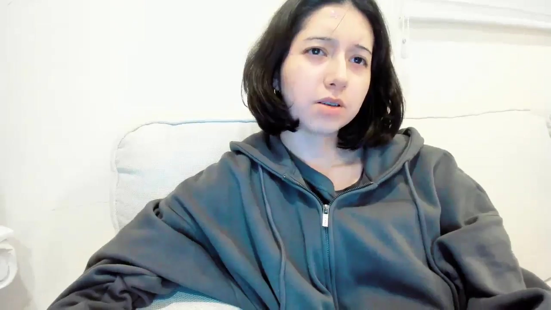 Gallery image thumbnail from Cherrycute666's myfreecams stream on, 12/19/2025, 04:56 image 10 of 20