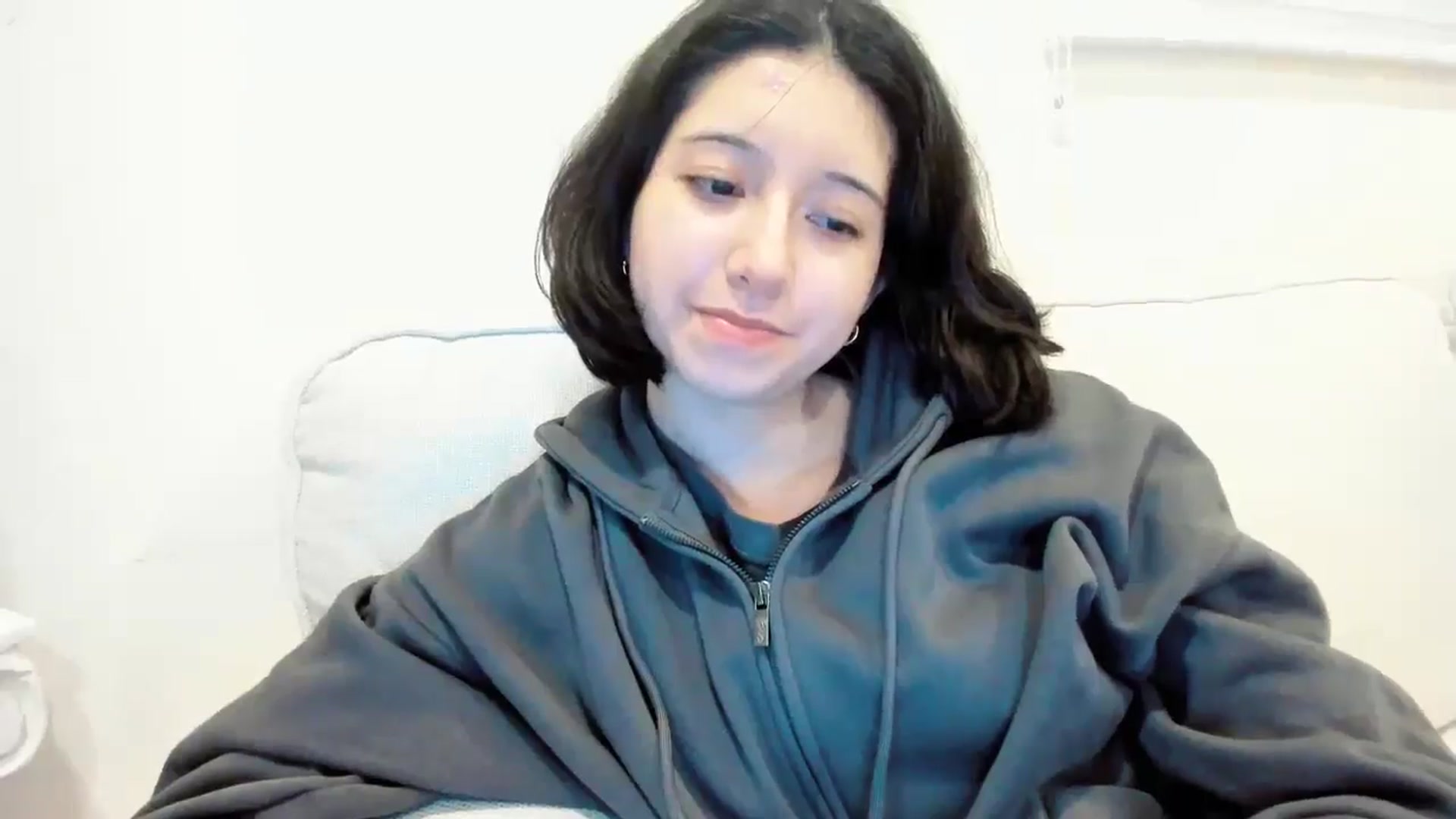 Gallery image thumbnail from Cherrycute666's myfreecams stream on, 12/19/2025, 04:56 image 14 of 20