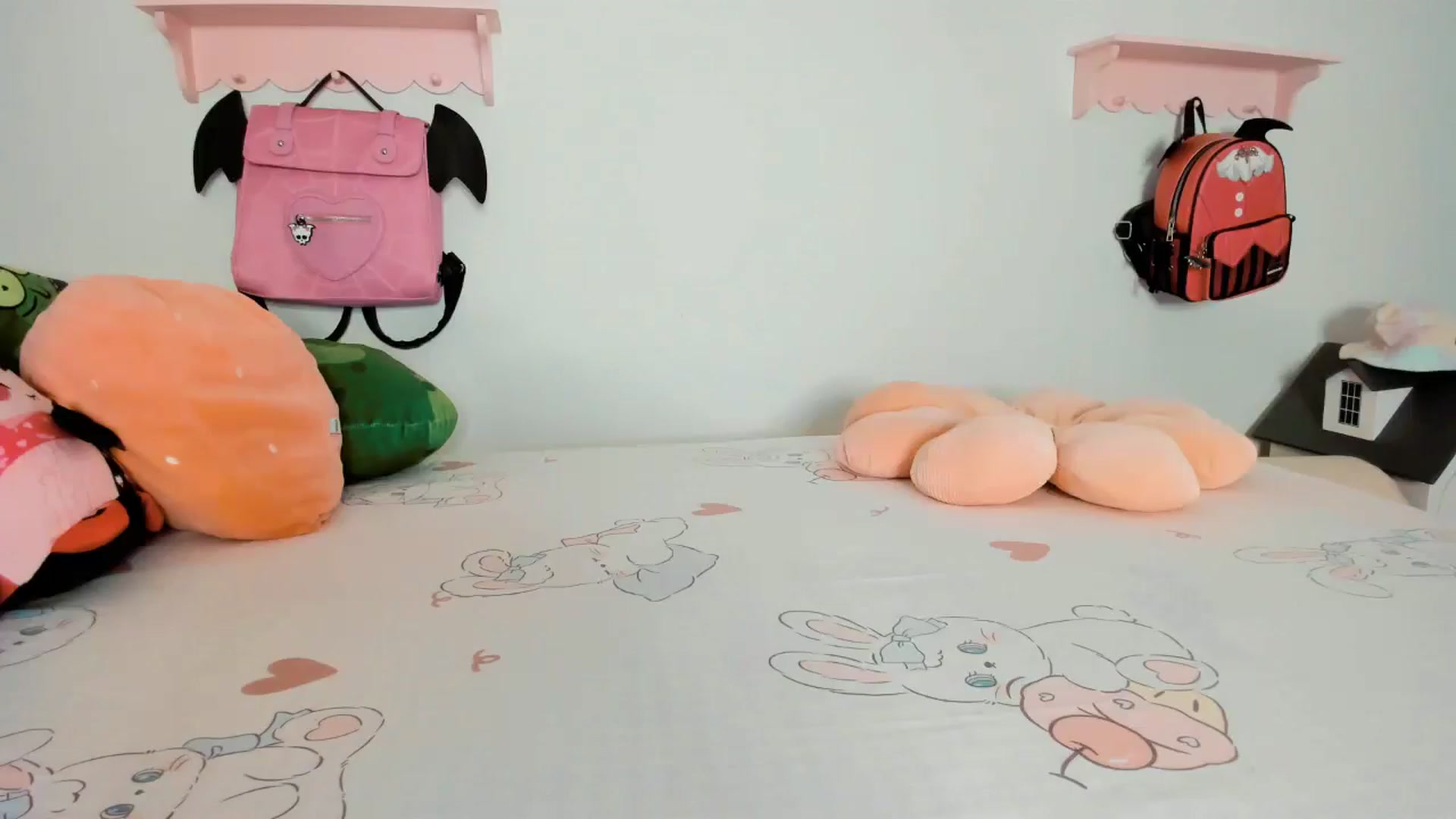Gallery image thumbnail from Cherrycute666's myfreecams stream on, 12/19/2025, 04:56 image 19 of 20