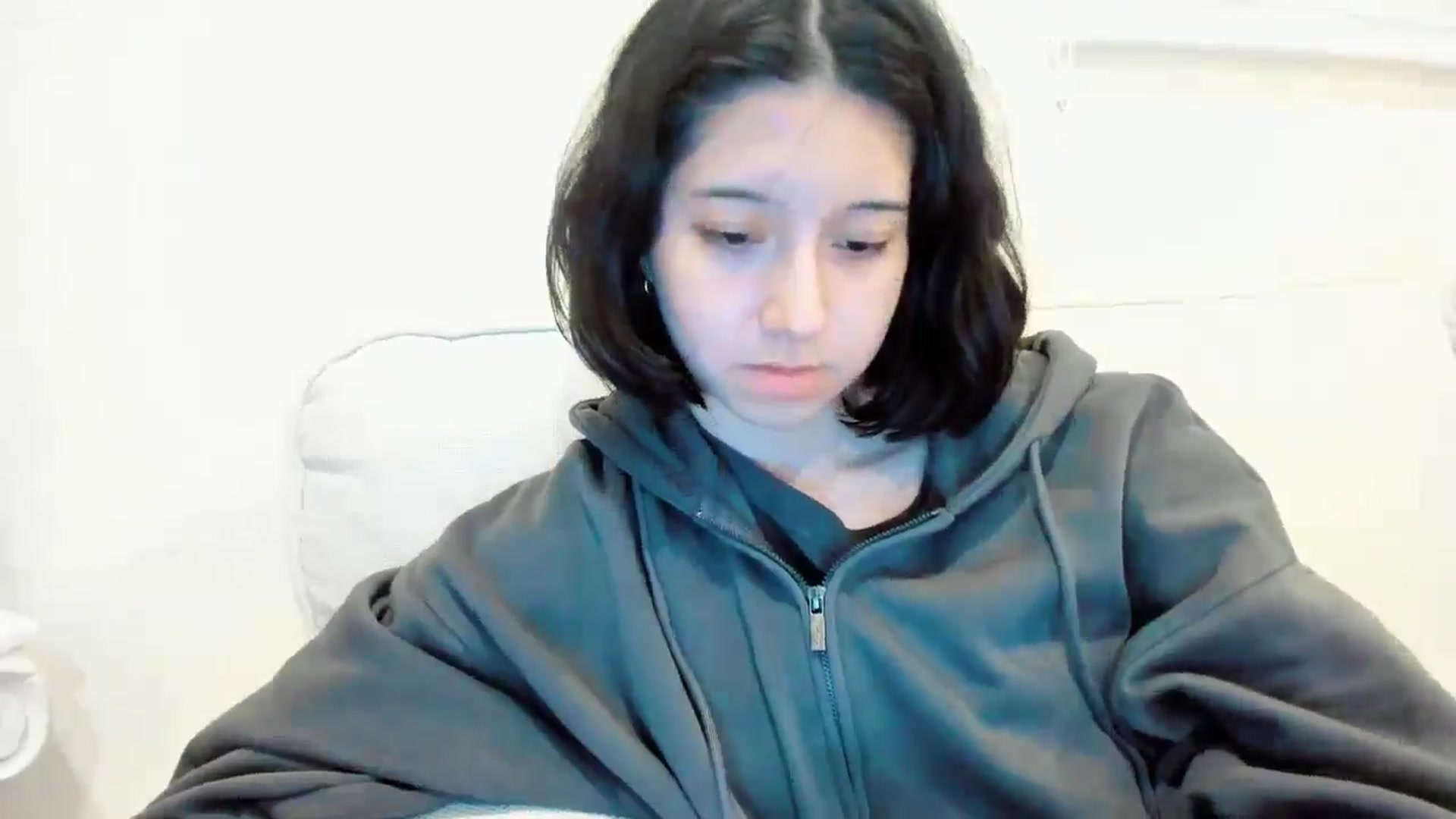 Gallery image thumbnail from Cherrycute666's myfreecams stream on, 12/19/2025, 04:56 image 12 of 20