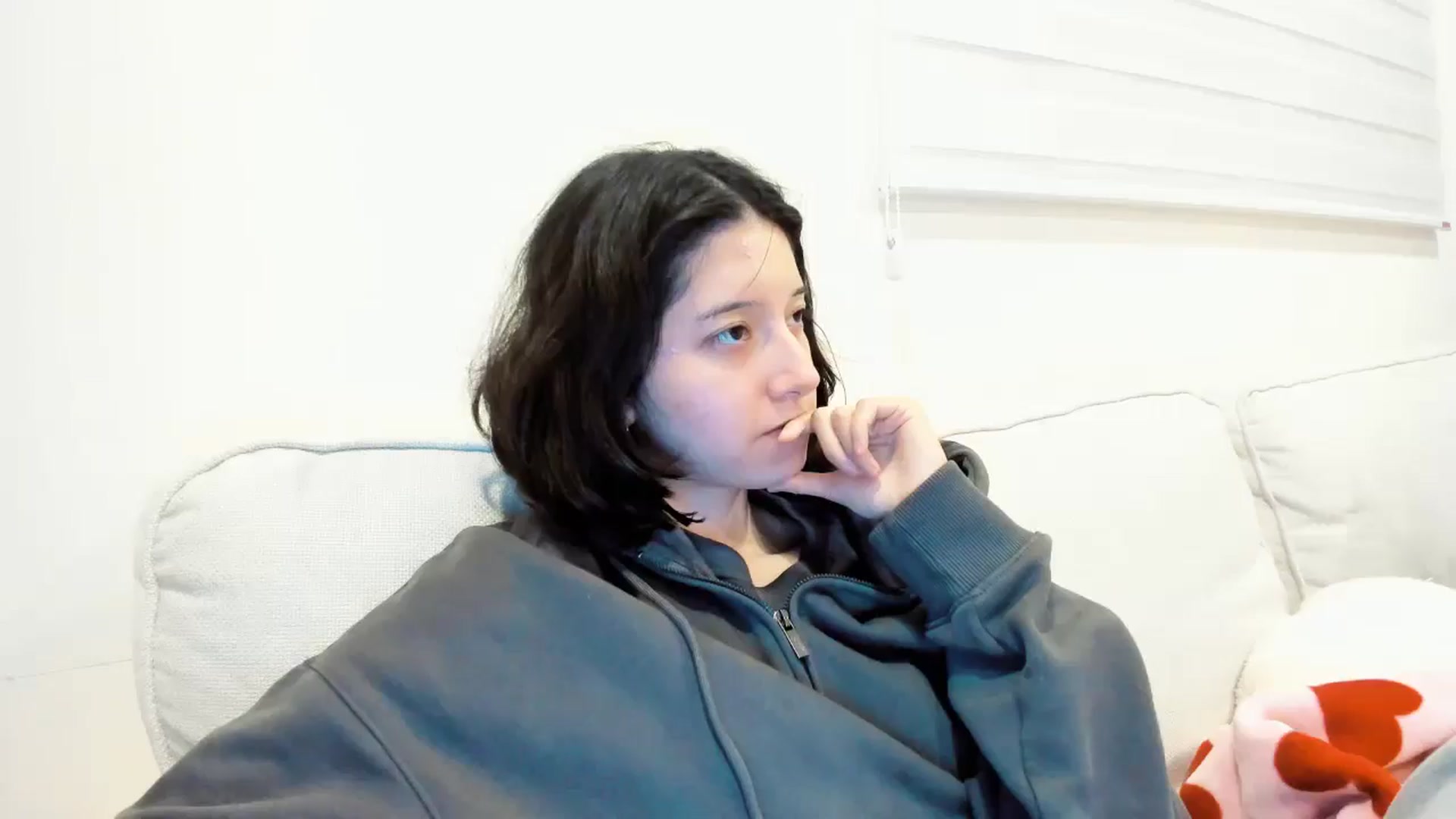 Gallery image thumbnail from Cherrycute666's myfreecams stream on, 12/19/2025, 06:36 image 19 of 20