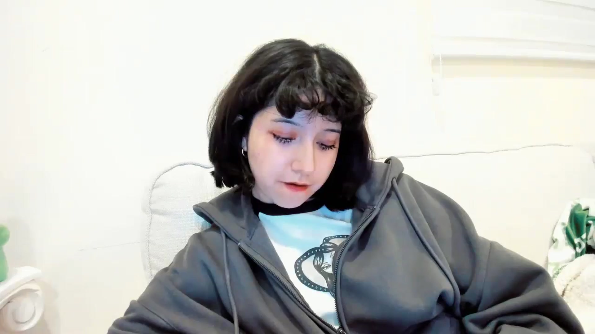 Gallery image thumbnail from Cherrycute666's myfreecams stream on, 12/20/2025, 02:42 image 12 of 20