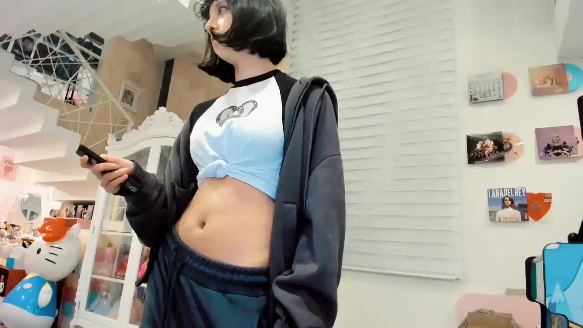Gallery image thumbnail from Cherrycute666's myfreecams stream on, 12/20/2025, 05:28 image 16 of 20