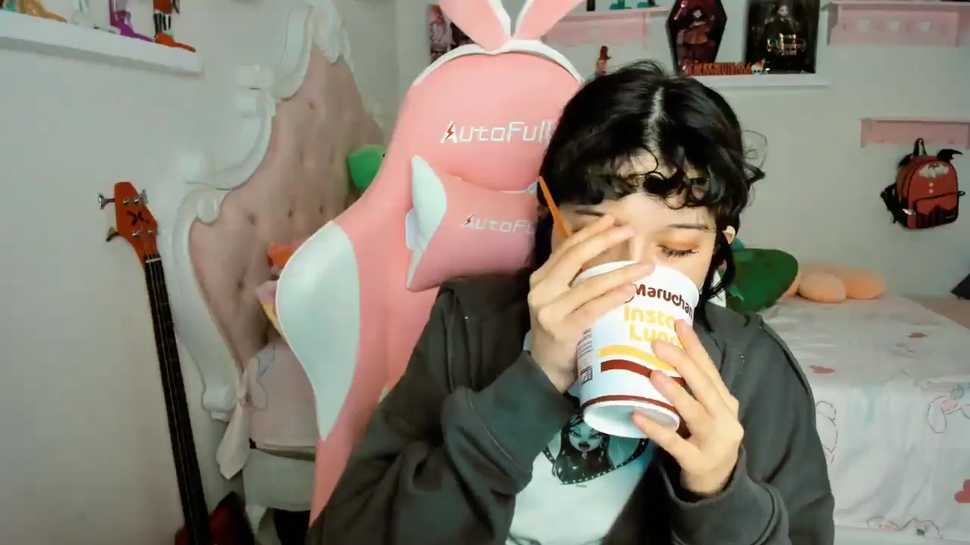 Gallery image thumbnail from Cherrycute666's myfreecams stream on, 12/20/2025, 07:32 image 13 of 20