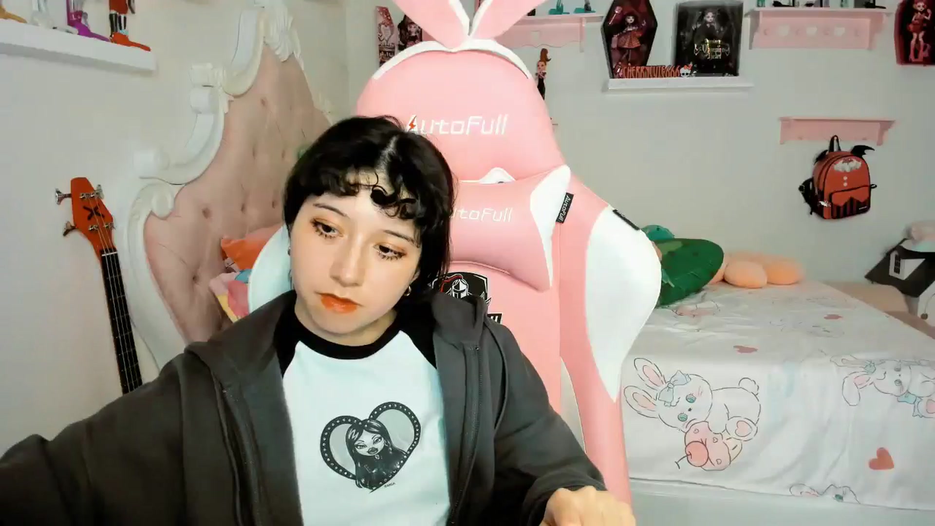 Gallery image thumbnail from Cherrycute666's myfreecams stream on, 12/20/2025, 07:32 image 7 of 20