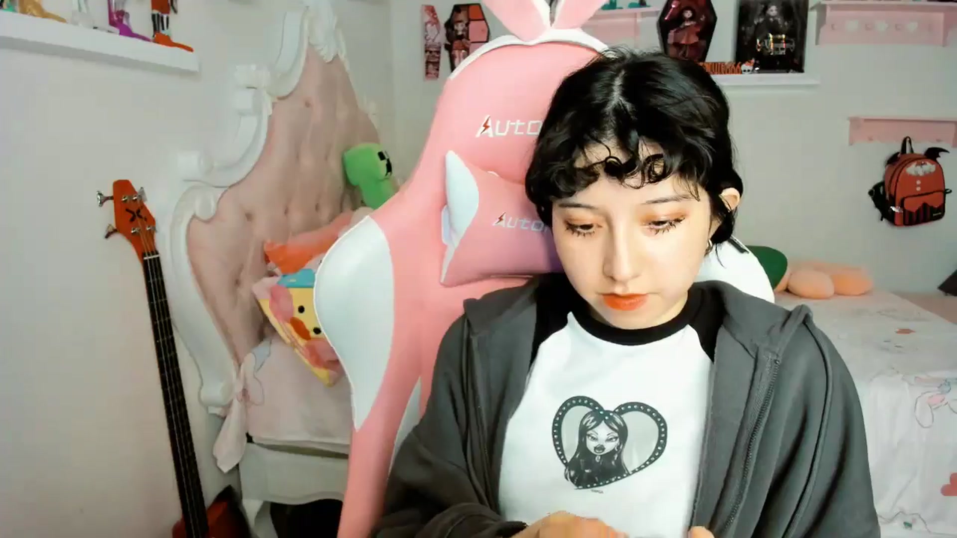 Gallery image thumbnail from Cherrycute666's myfreecams stream on, 12/20/2025, 07:32 image 11 of 20