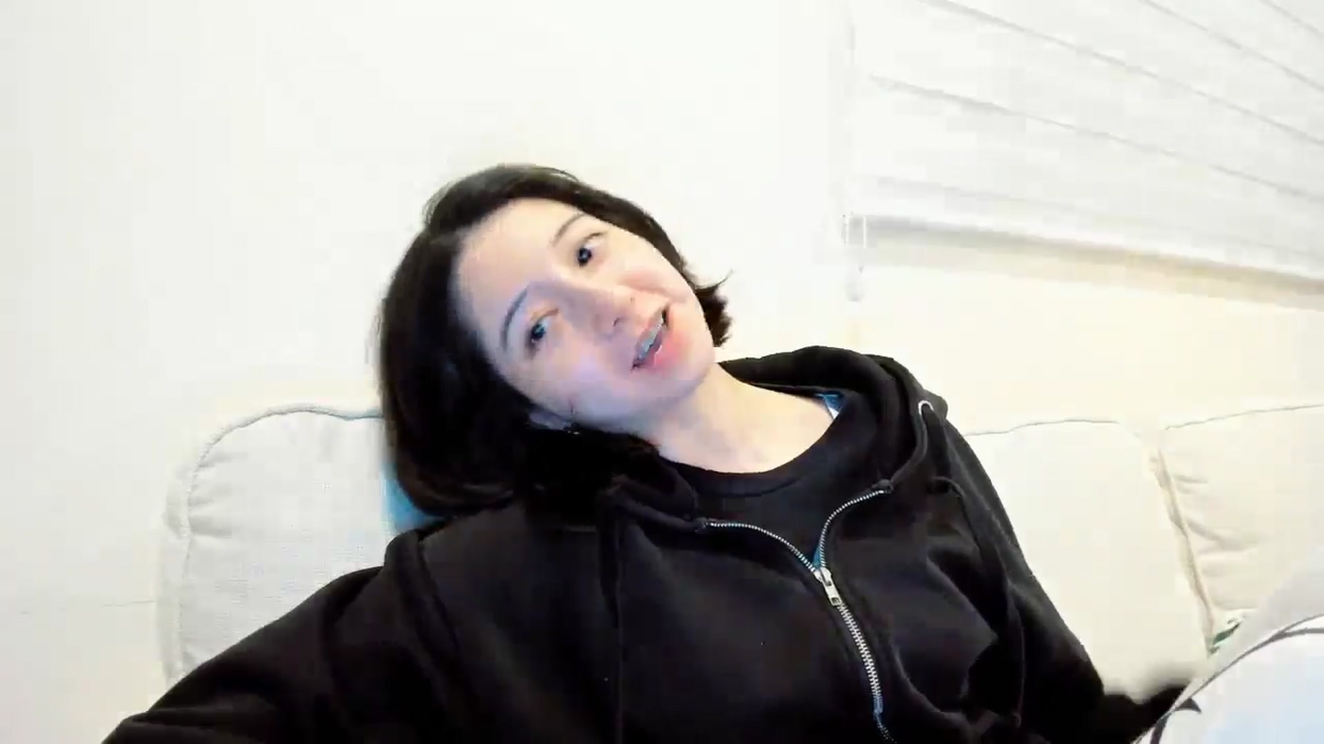 Gallery image thumbnail from Cherrycute666's myfreecams stream on, 12/21/2025, 01:57 image 6 of 20
