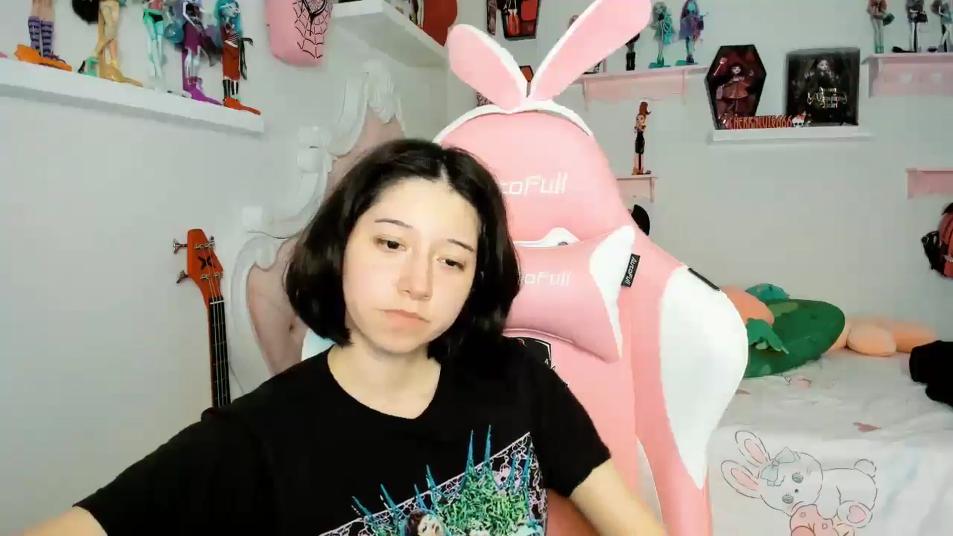 Gallery image thumbnail from Cherrycute666's myfreecams stream on, 12/21/2025, 05:27 image 8 of 20