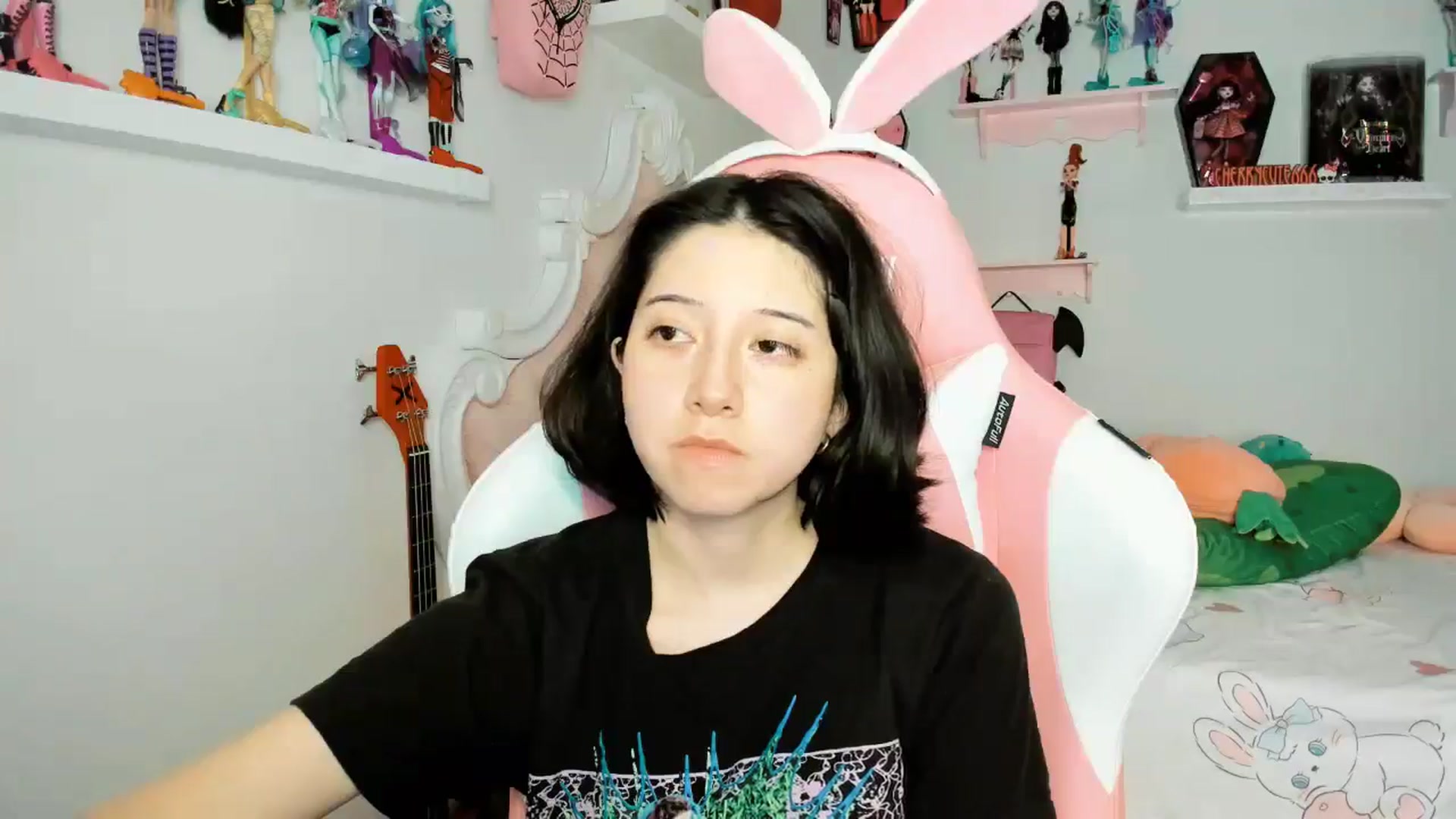 Gallery image thumbnail from Cherrycute666's myfreecams stream on, 12/21/2025, 05:27 image 19 of 20