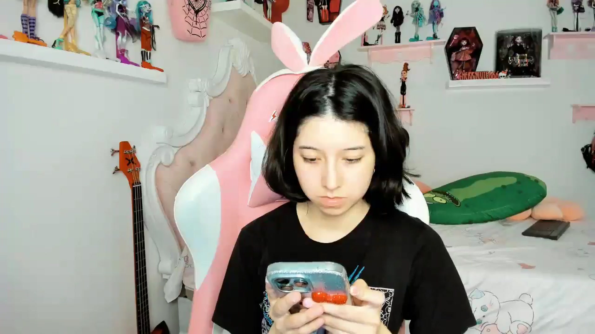 Gallery image thumbnail from Cherrycute666's myfreecams stream on, 12/21/2025, 07:59 image 16 of 20
