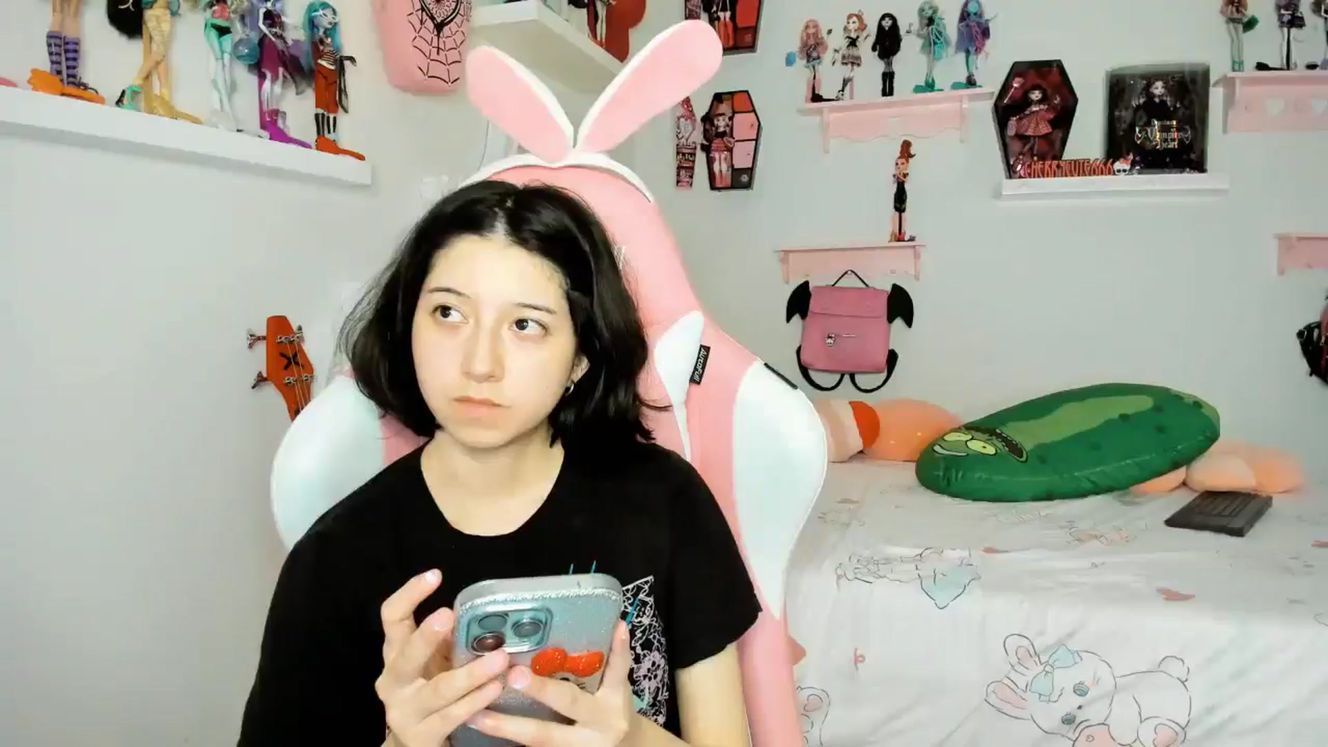 Gallery image thumbnail from Cherrycute666's myfreecams stream on, 12/21/2025, 07:59 image 7 of 20