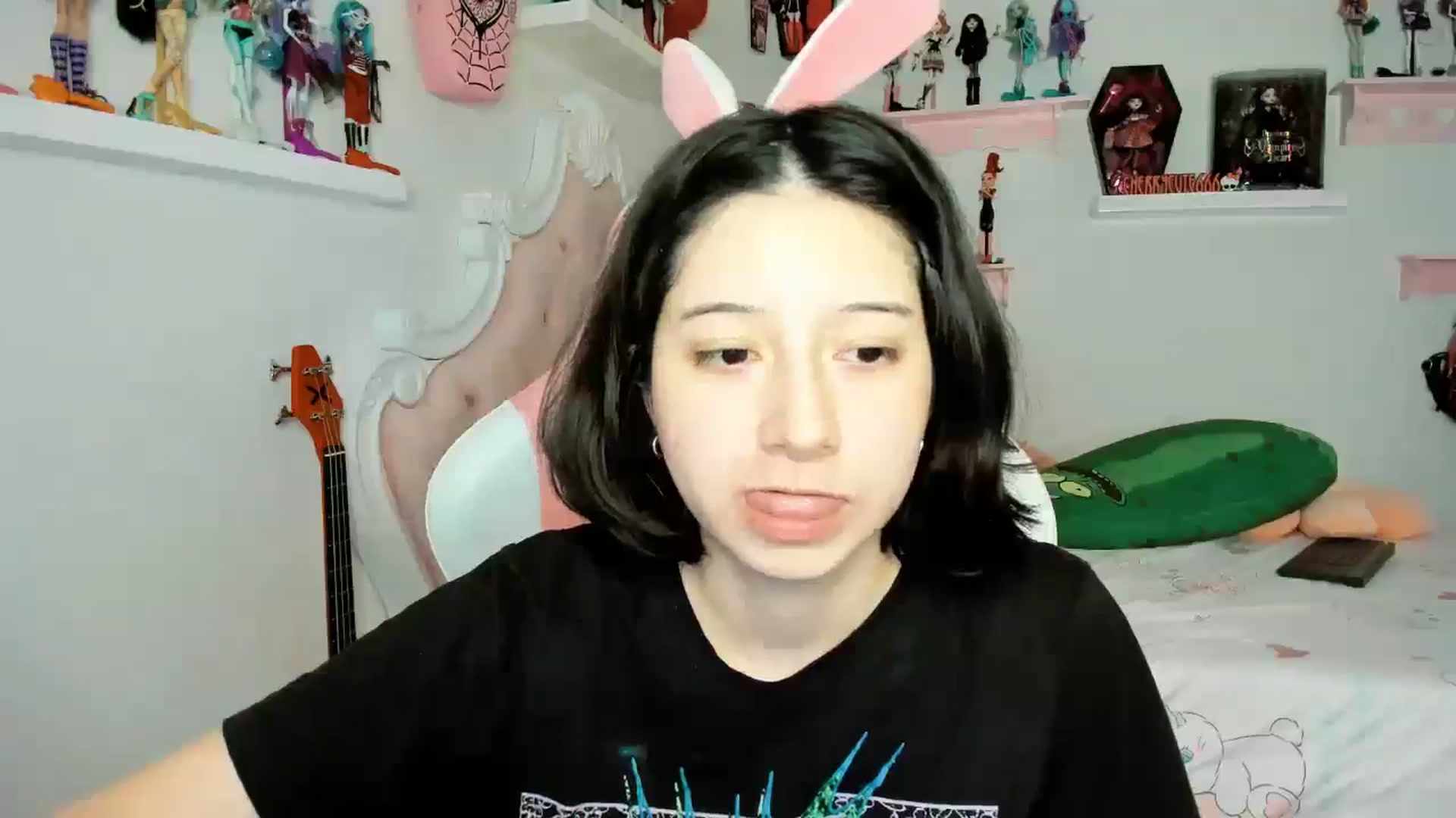 Gallery image thumbnail from Cherrycute666's myfreecams stream on, 12/21/2025, 07:59 image 14 of 20
