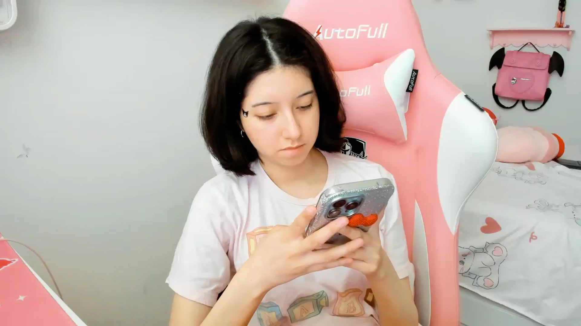 Gallery image thumbnail from Cherrycute666's myfreecams stream on, 12/21/2025, 22:40 image 20 of 20