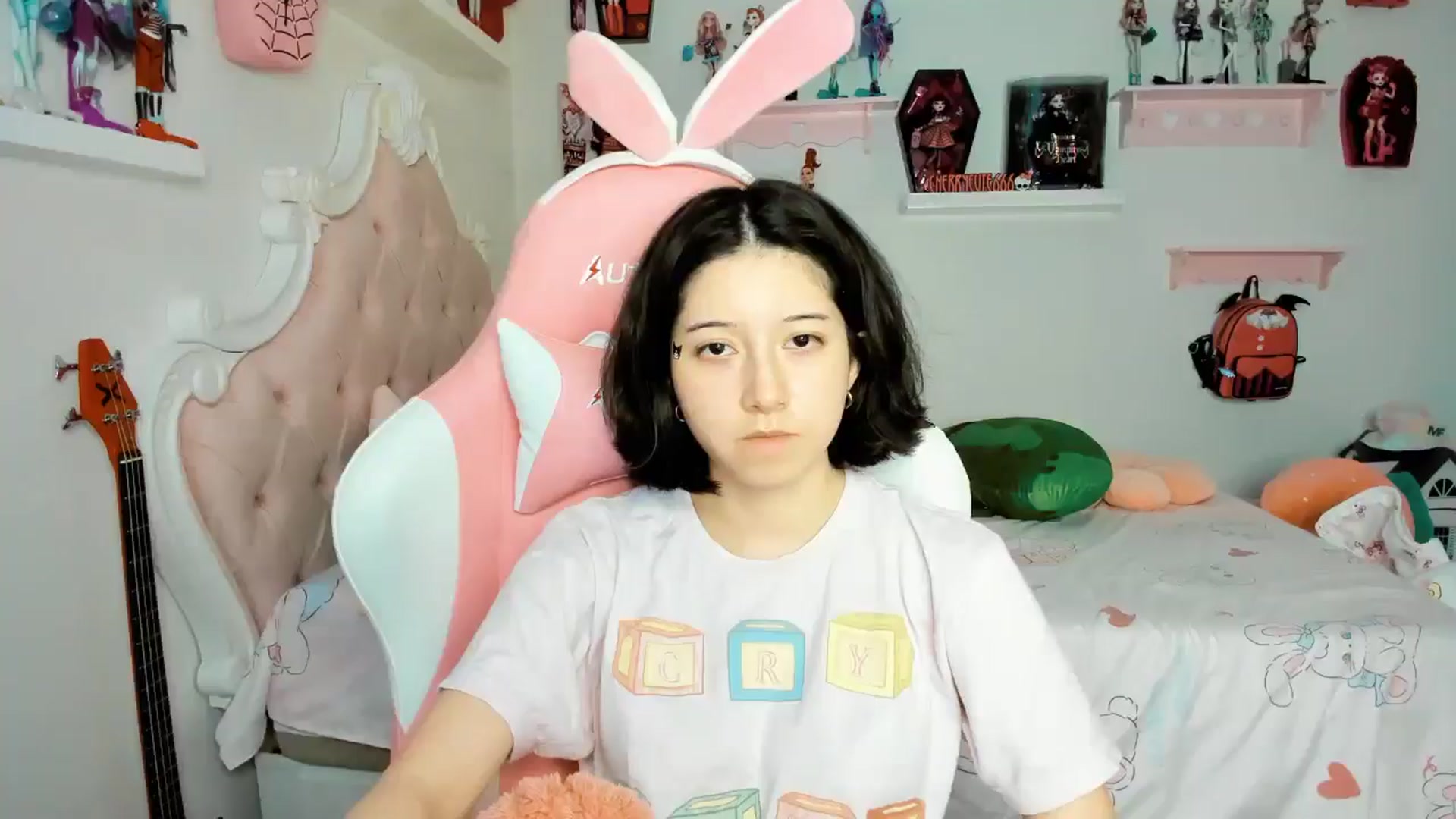 Gallery image thumbnail from Cherrycute666's myfreecams stream on, 12/22/2025, 24:01 image 9 of 20