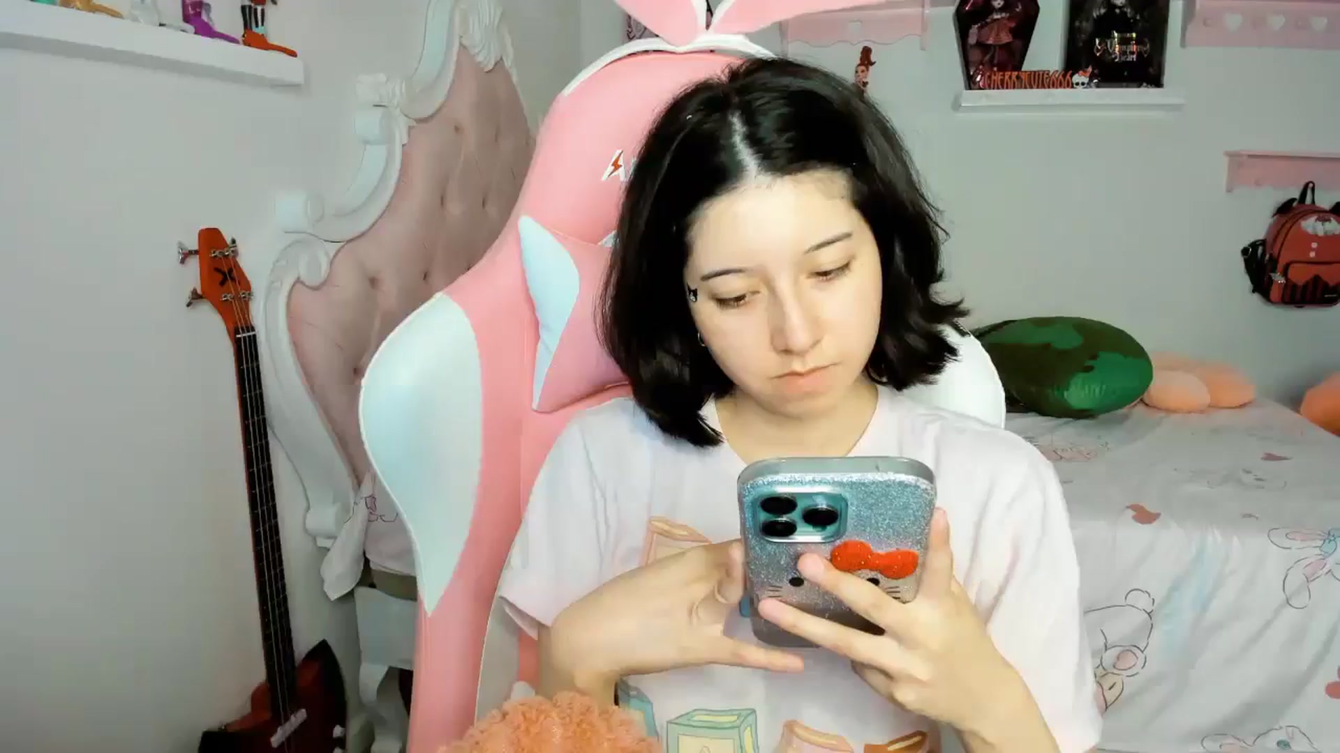 Gallery image thumbnail from Cherrycute666's myfreecams stream on, 12/22/2025, 01:45 image 11 of 20