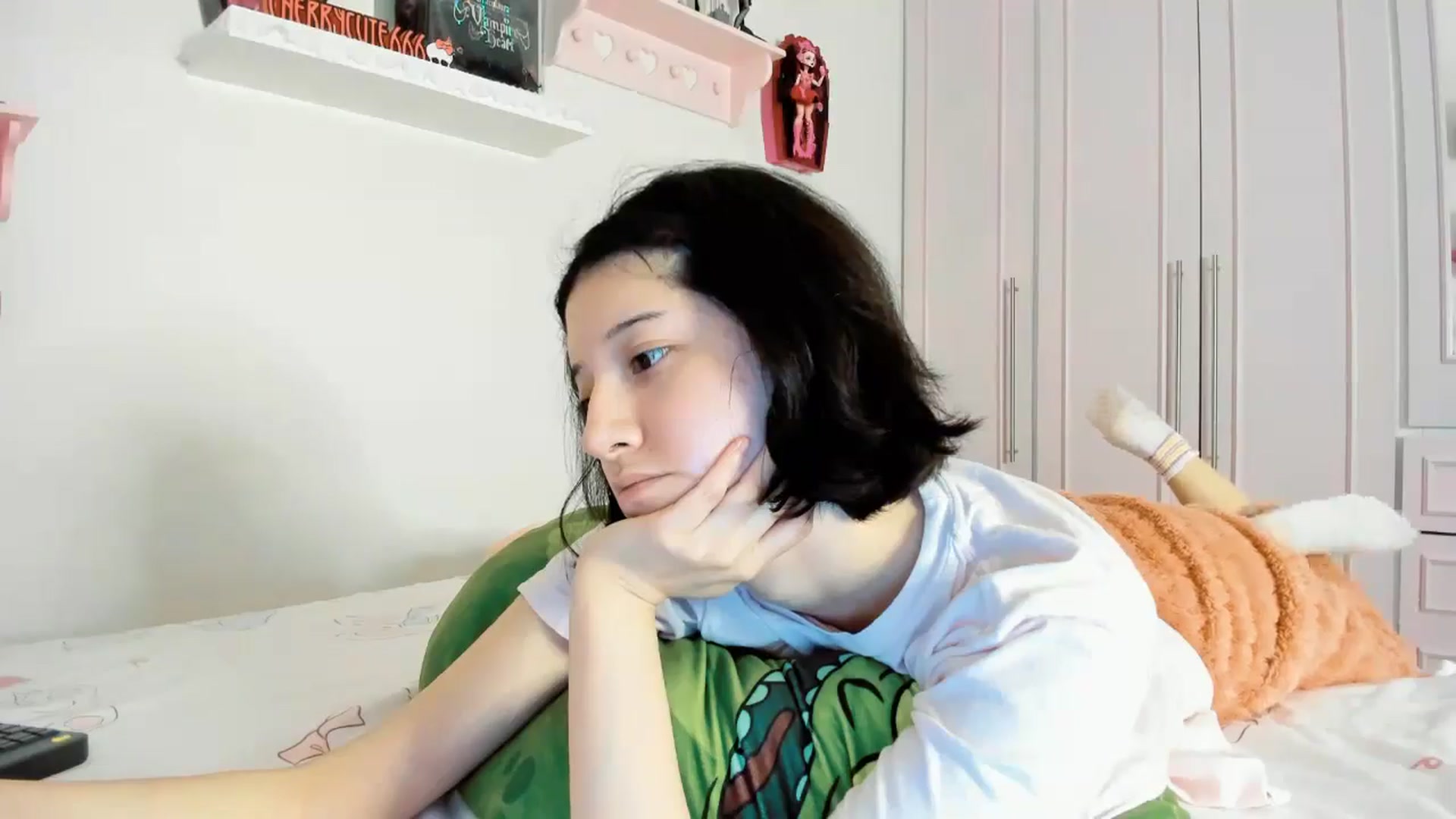 Gallery image thumbnail from Cherrycute666's myfreecams stream on, 12/22/2025, 02:35 image 7 of 20