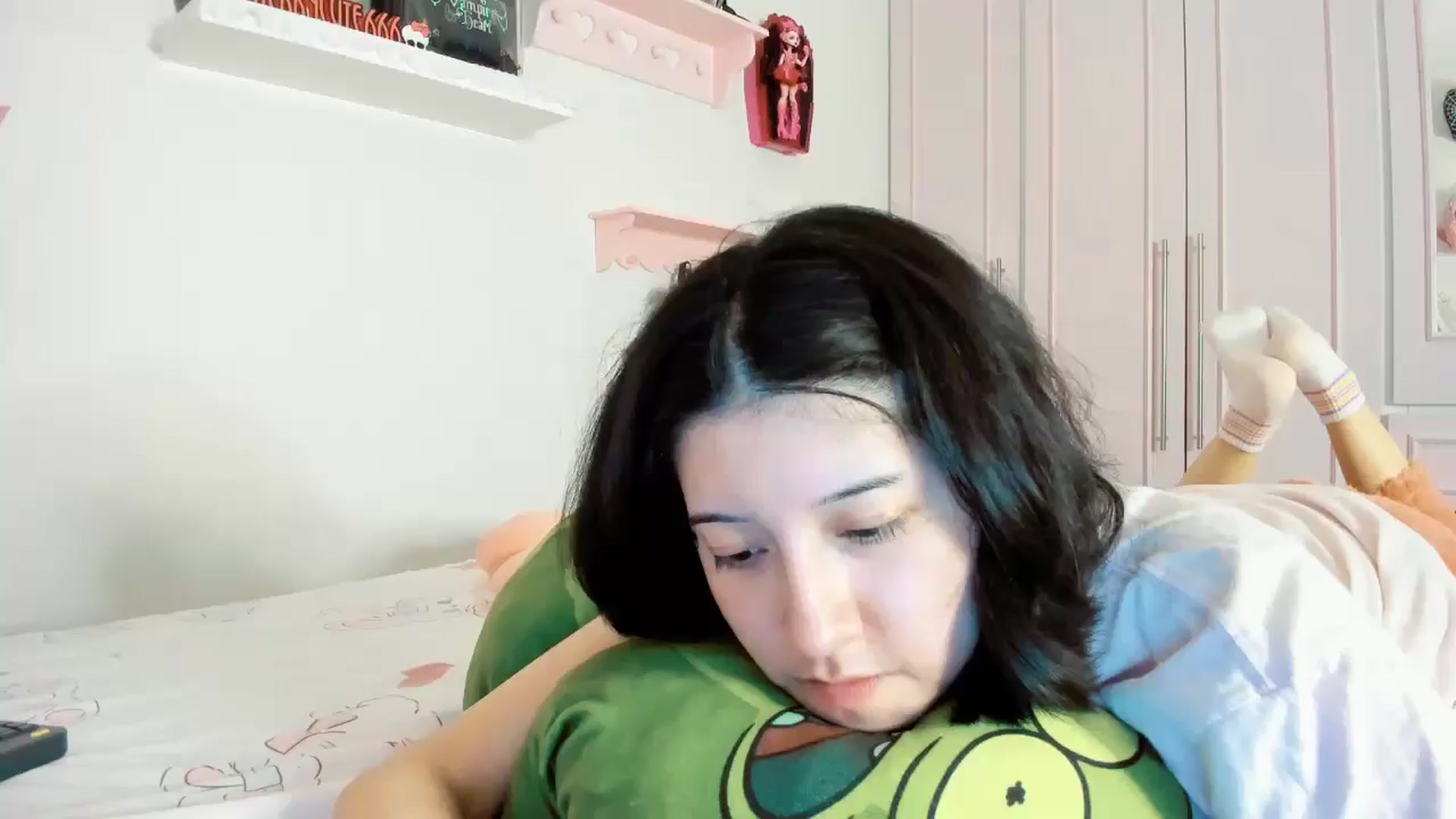Gallery image thumbnail from Cherrycute666's myfreecams stream on, 12/22/2025, 02:35 image 17 of 20