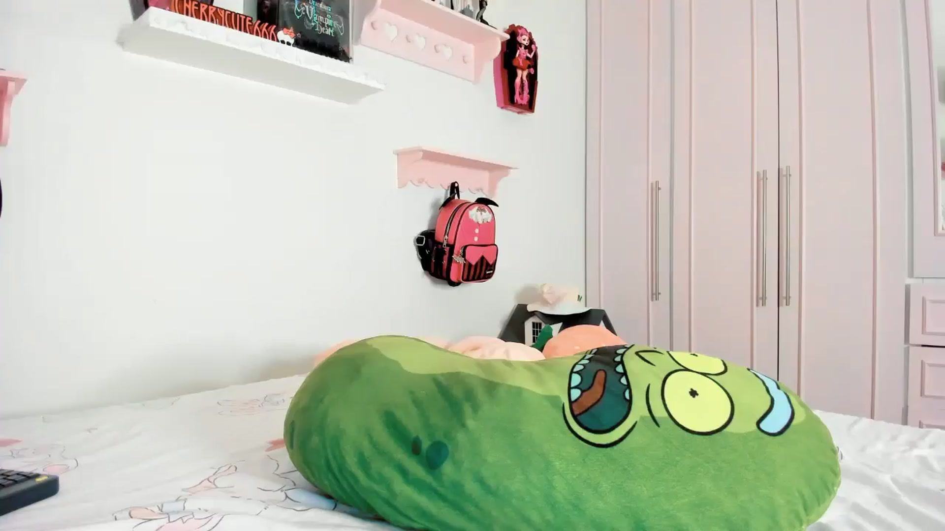 Gallery image thumbnail from Cherrycute666's myfreecams stream on, 12/22/2025, 02:35 image 13 of 20