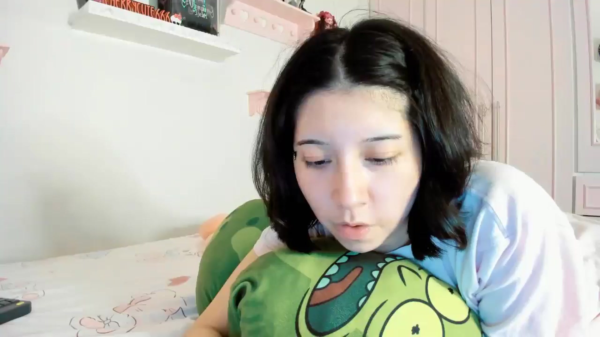 Gallery image thumbnail from Cherrycute666's myfreecams stream on, 12/22/2025, 02:35 image 14 of 20