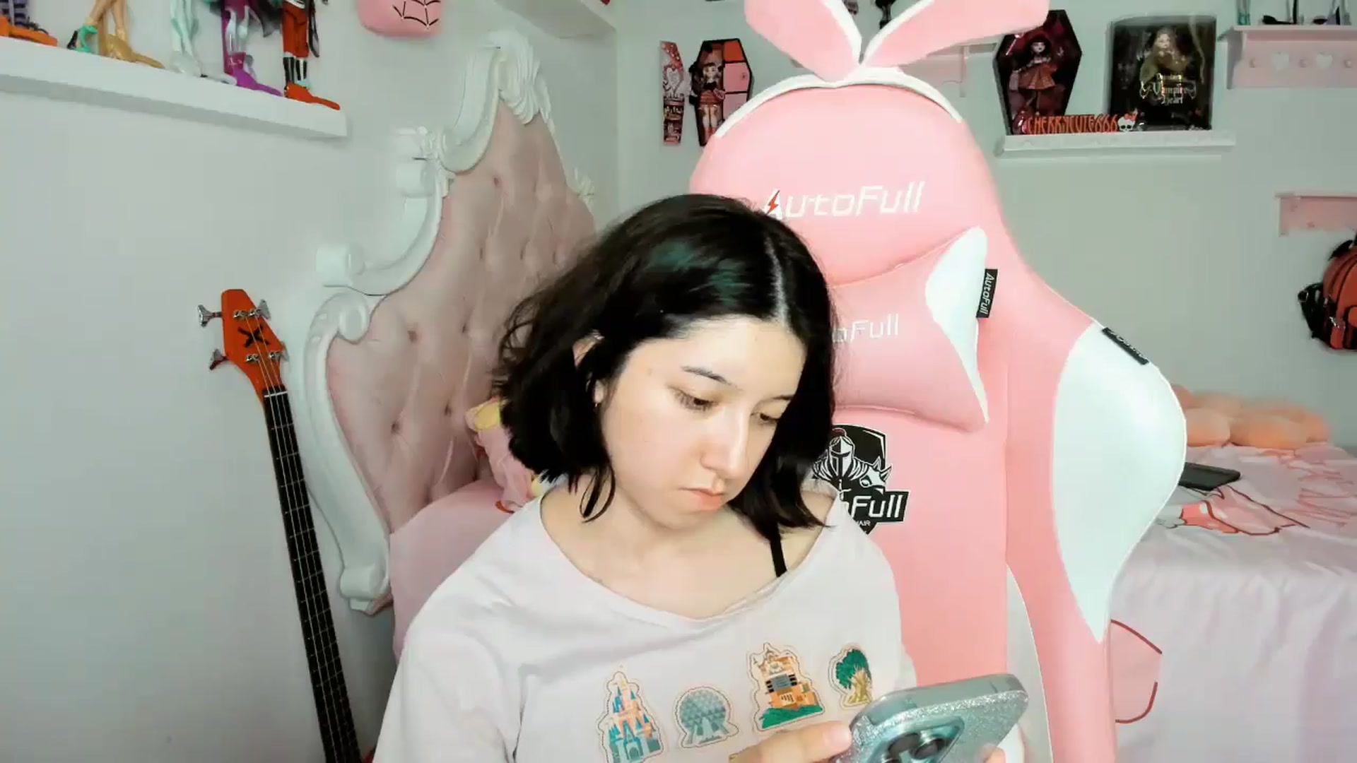 Gallery image thumbnail from Cherrycute666's myfreecams stream on, 12/24/2025, 06:46 image 9 of 20