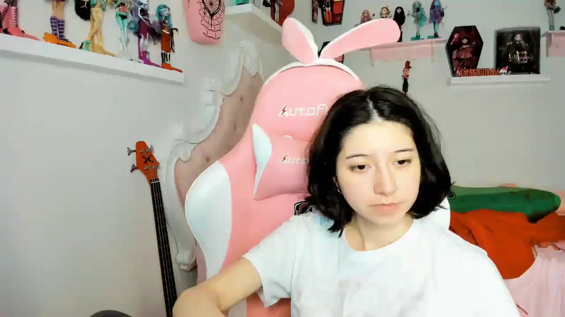 Gallery image thumbnail from Cherrycute666's myfreecams stream on, 12/26/2025, 08:19 image 9 of 20