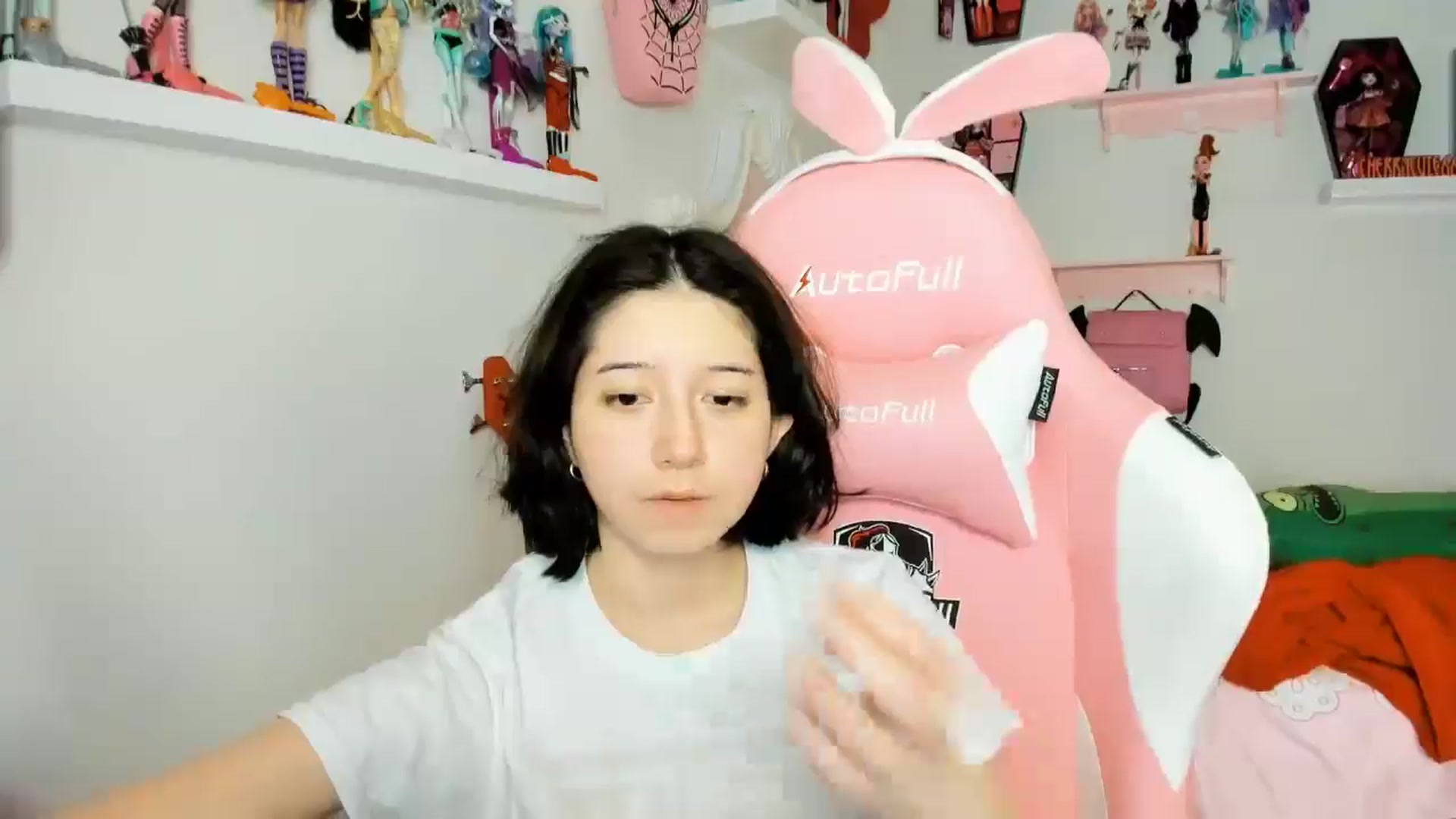 Gallery image thumbnail from Cherrycute666's myfreecams stream on, 12/26/2025, 08:19 image 13 of 20