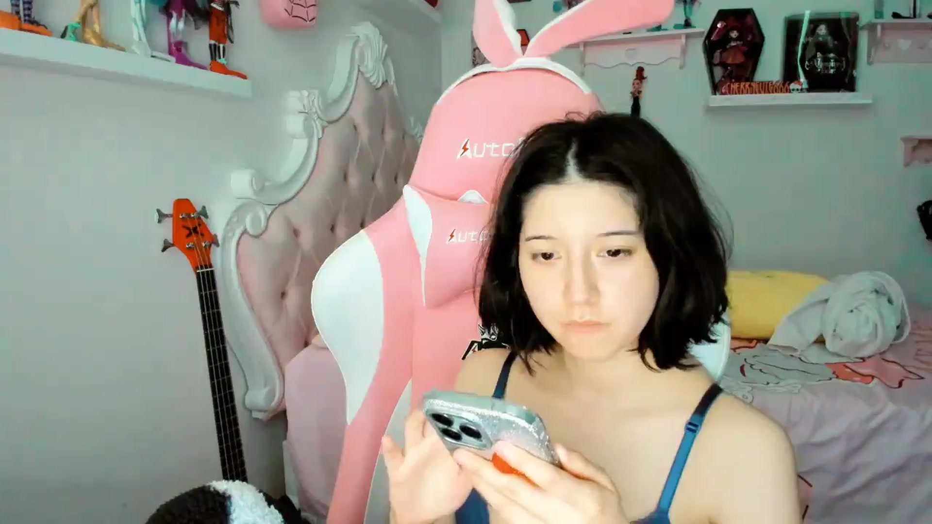 Gallery image thumbnail from Cherrycute666's myfreecams stream on, 12/28/2025, 03:07 image 5 of 20