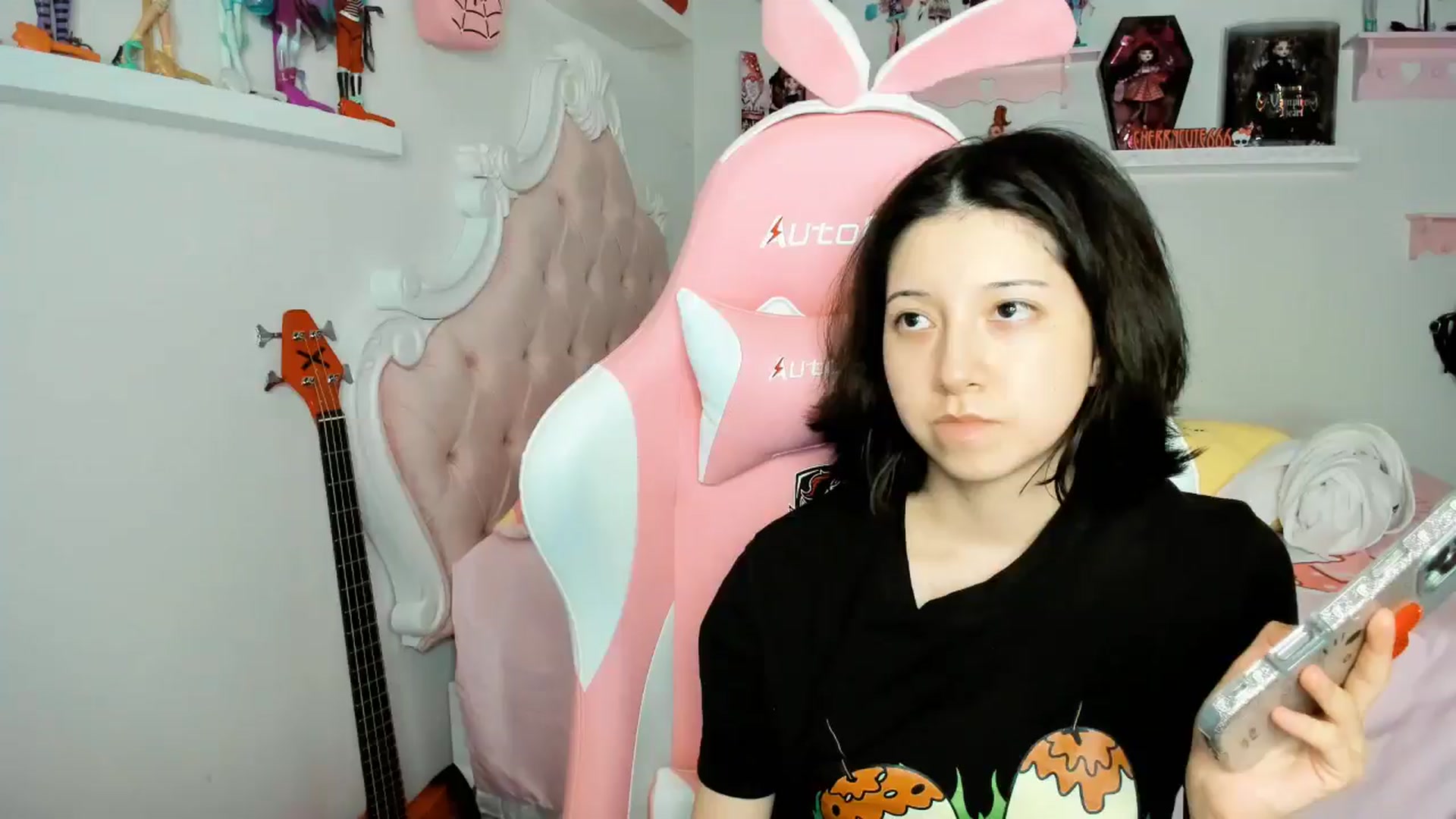 Gallery image thumbnail from Cherrycute666's myfreecams stream on, 12/28/2025, 03:45 image 9 of 20