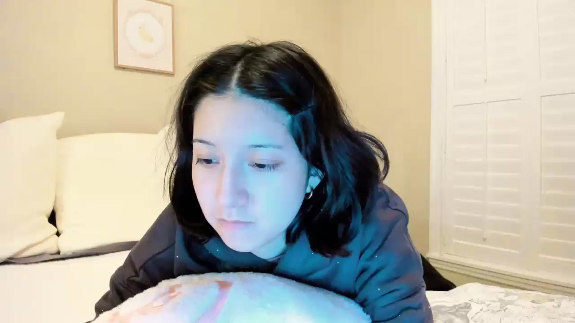 Gallery image thumbnail from Cherrycute666's myfreecams stream on, 12/30/2025, 04:44 image 1 of 20