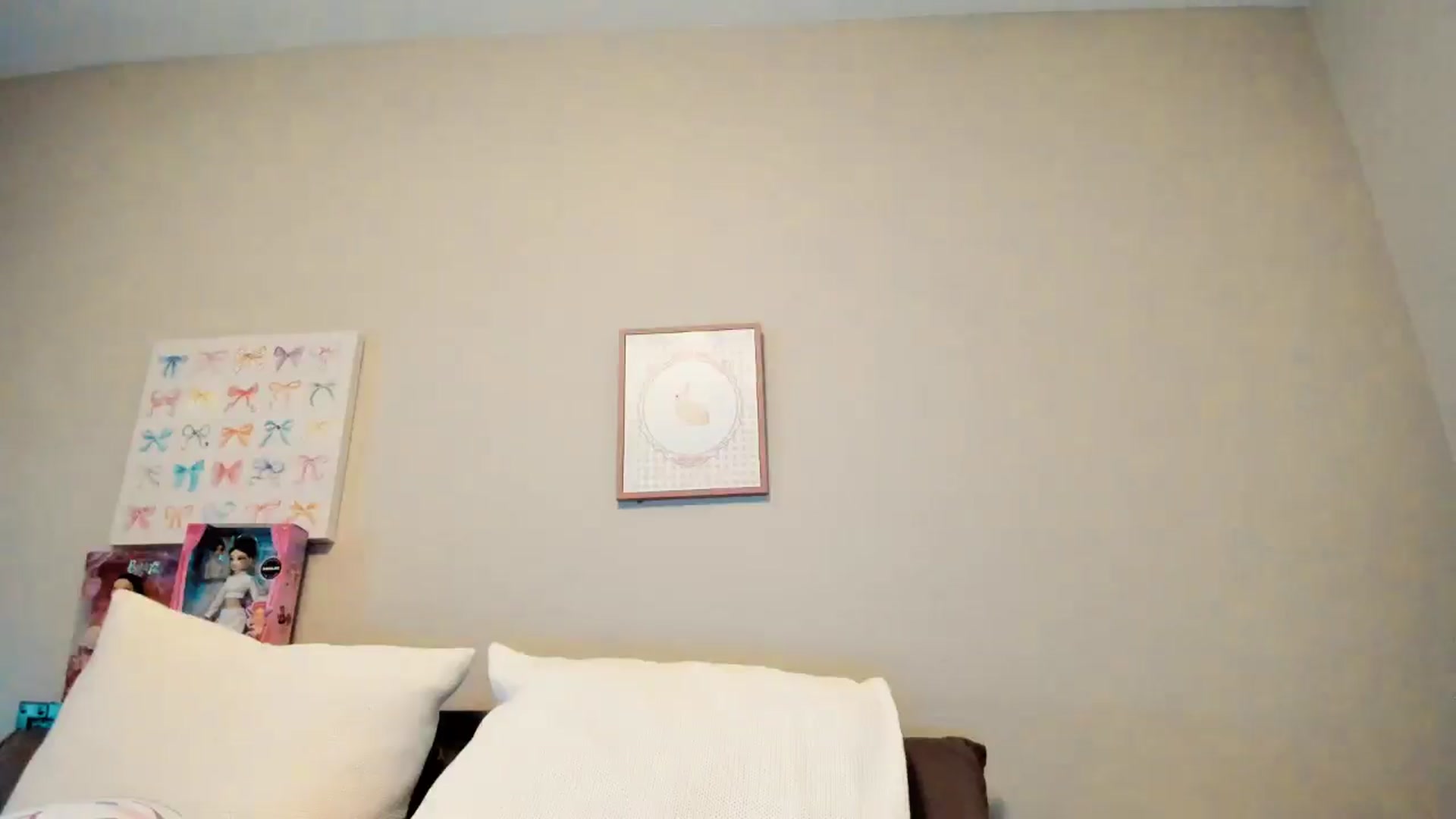 Gallery image thumbnail from Cherrycute666's myfreecams stream on, 01/02/2026, 05:17 image 2 of 20
