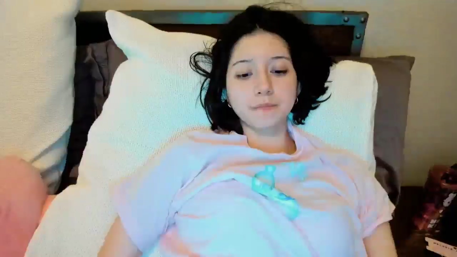 Gallery image thumbnail from Cherrycute666's myfreecams stream on, 01/02/2026, 05:56 image 15 of 20