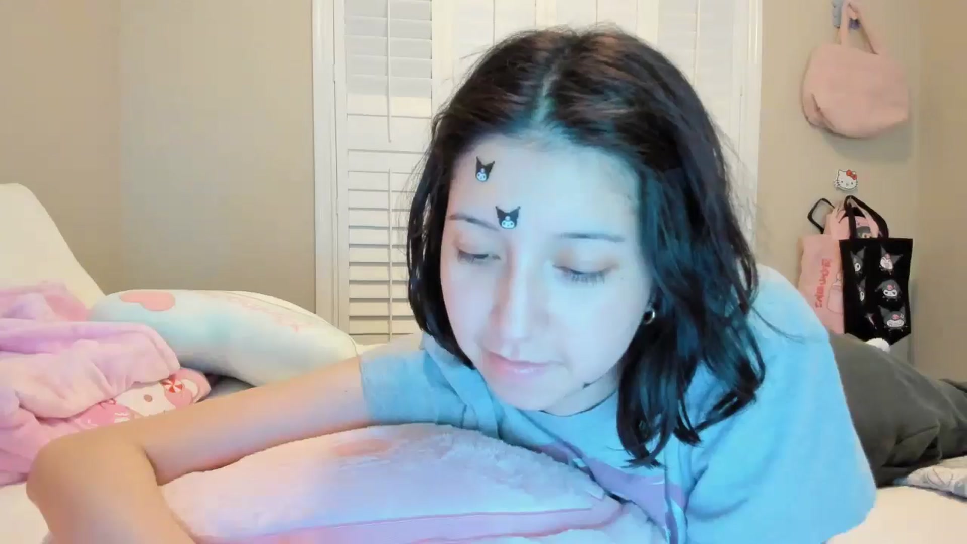 Gallery image thumbnail from Cherrycute666's myfreecams stream on, 01/04/2026, 08:02 image 16 of 20